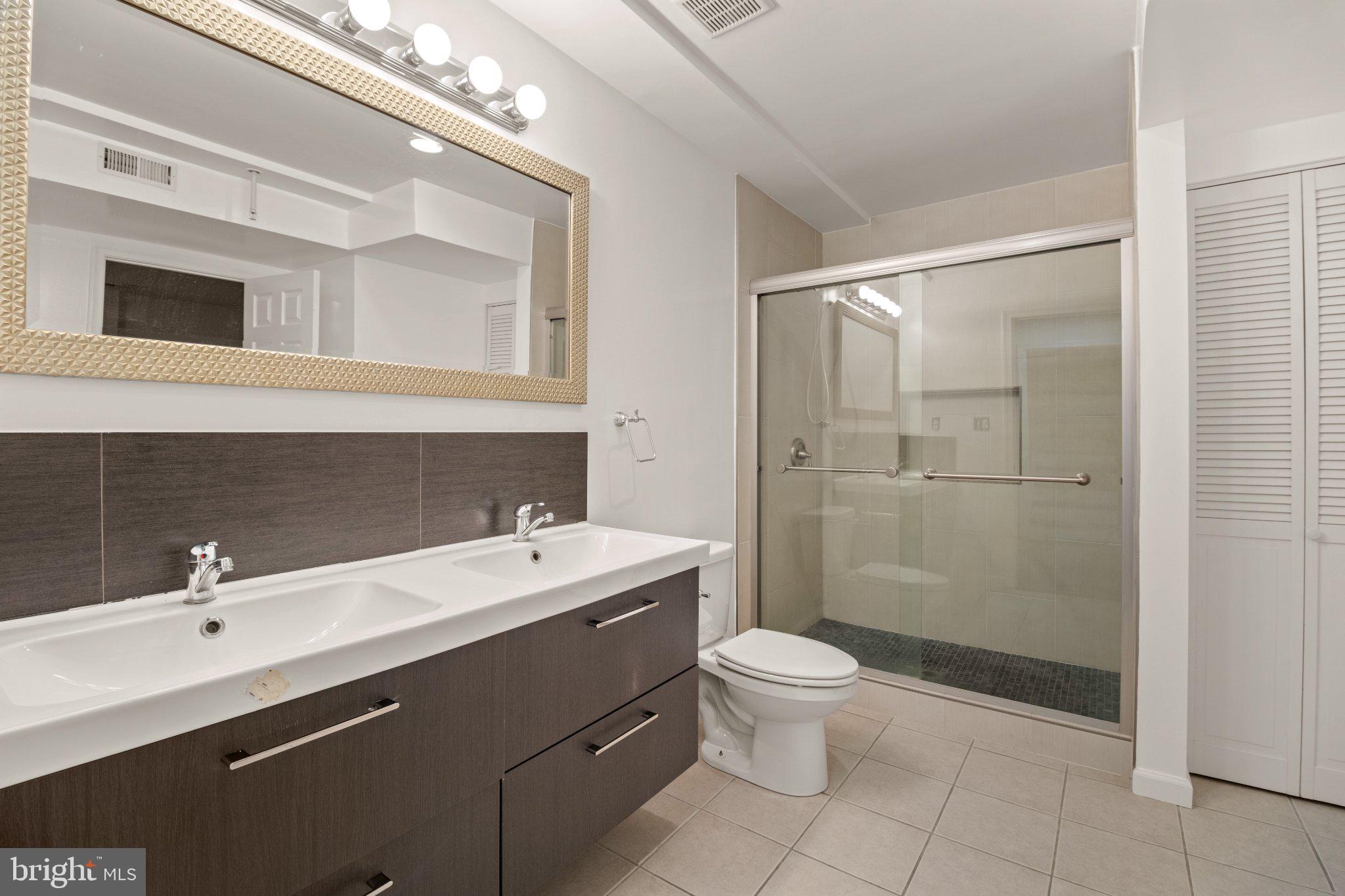 ST. CHARLES, GLENEAGLES SOUTH - Residential