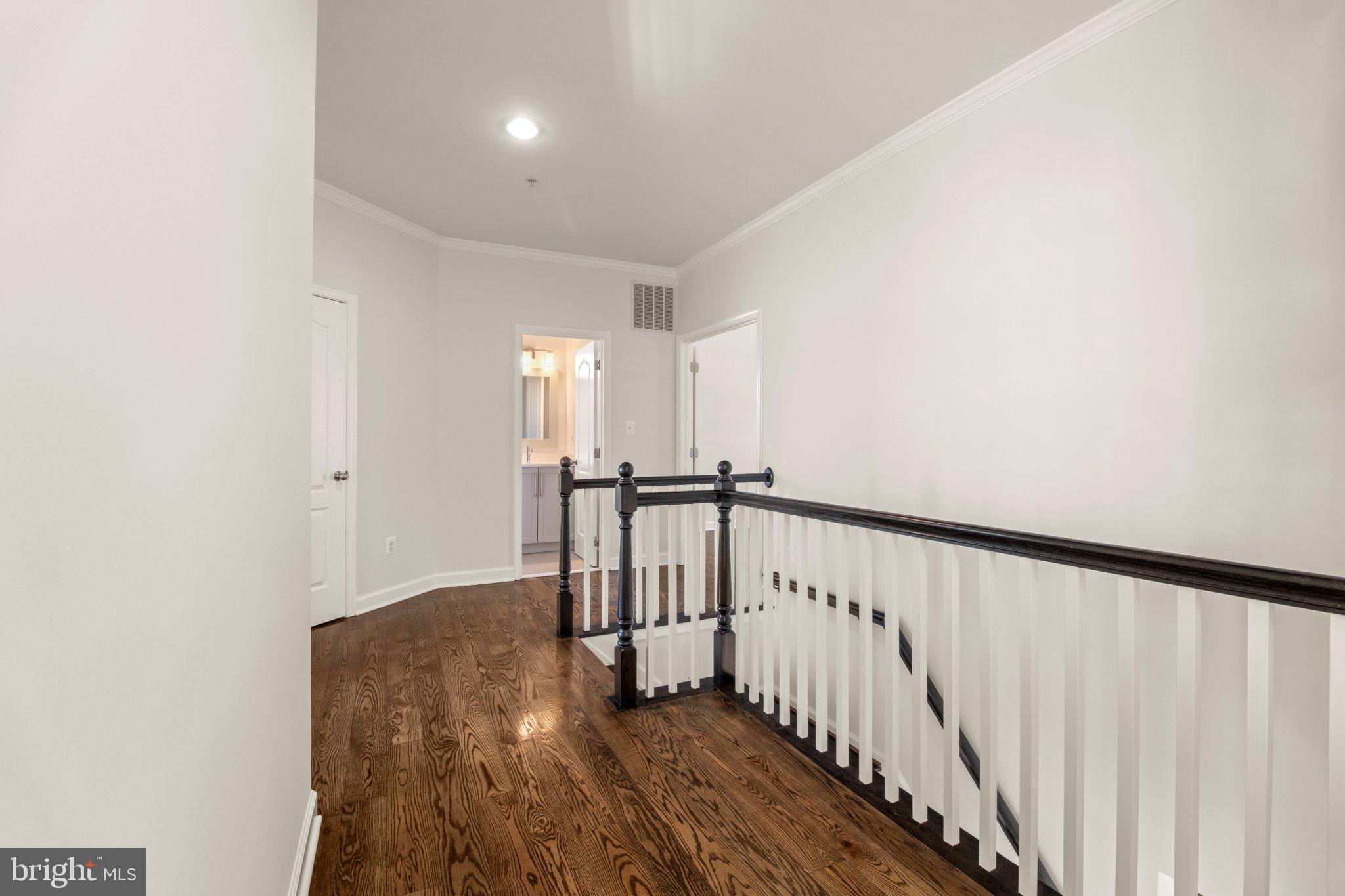 ST. CHARLES, GLENEAGLES SOUTH - Residential