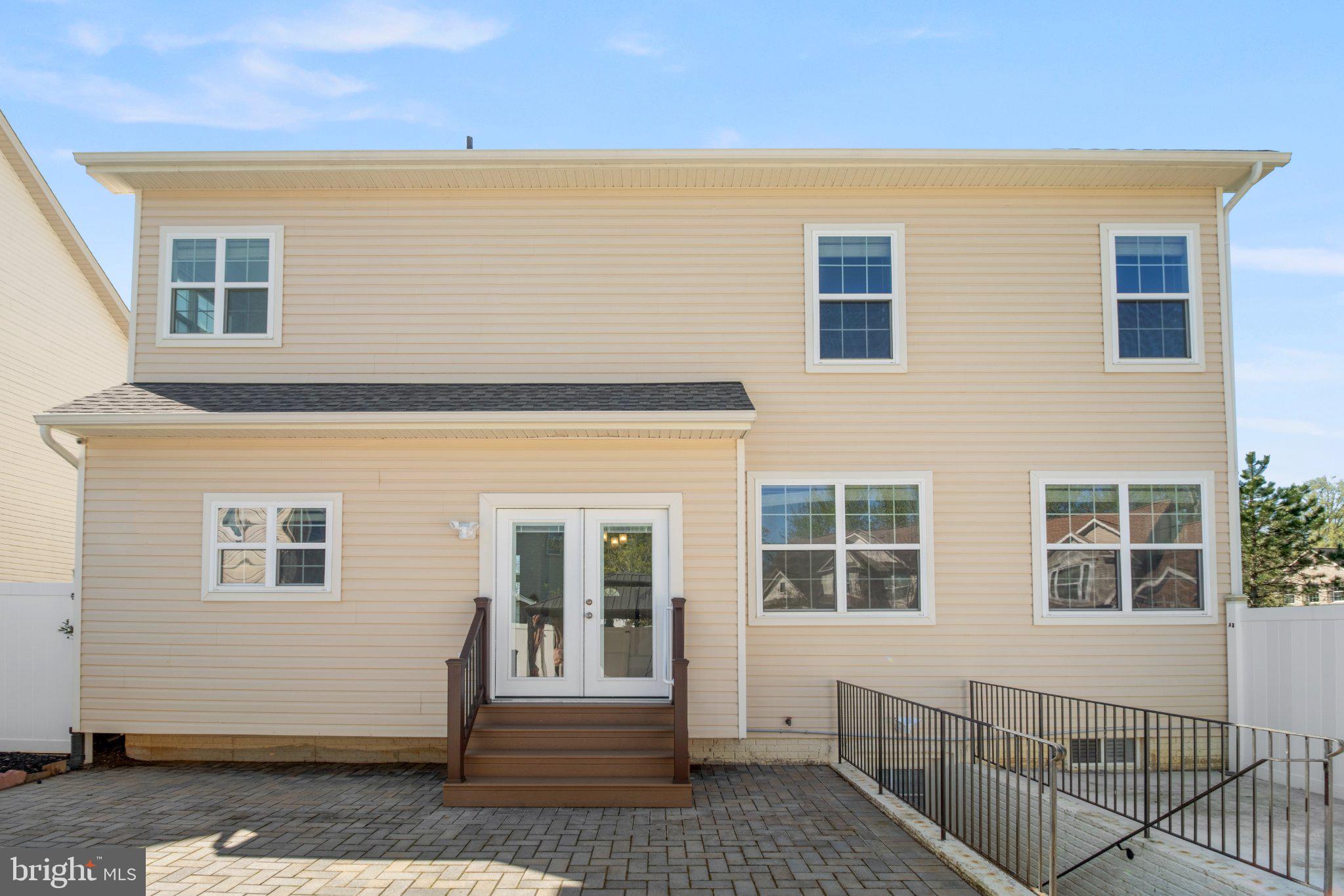 ST. CHARLES, GLENEAGLES SOUTH - Residential