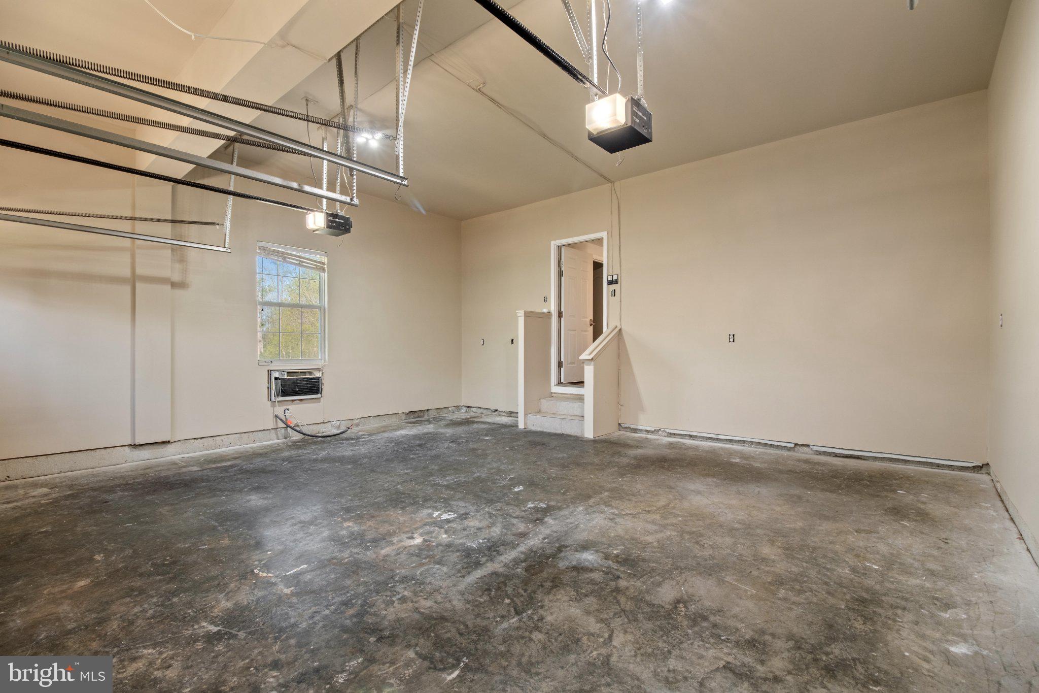 ST. CHARLES, GLENEAGLES SOUTH - Residential