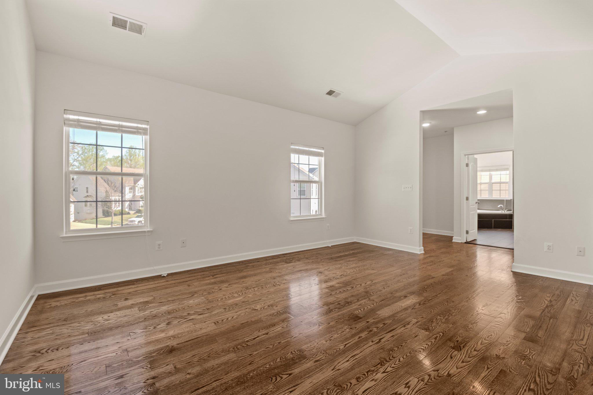 ST. CHARLES, GLENEAGLES SOUTH - Residential