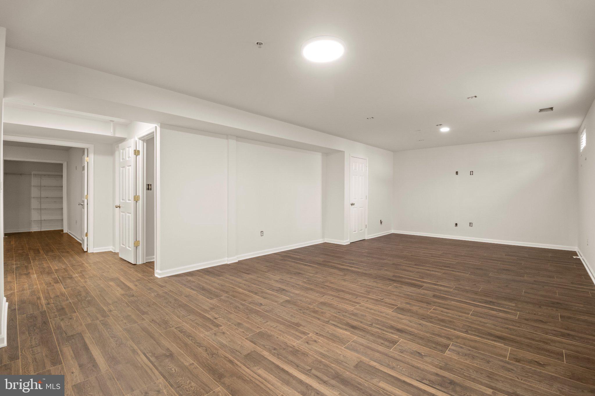 ST. CHARLES, GLENEAGLES SOUTH - Residential