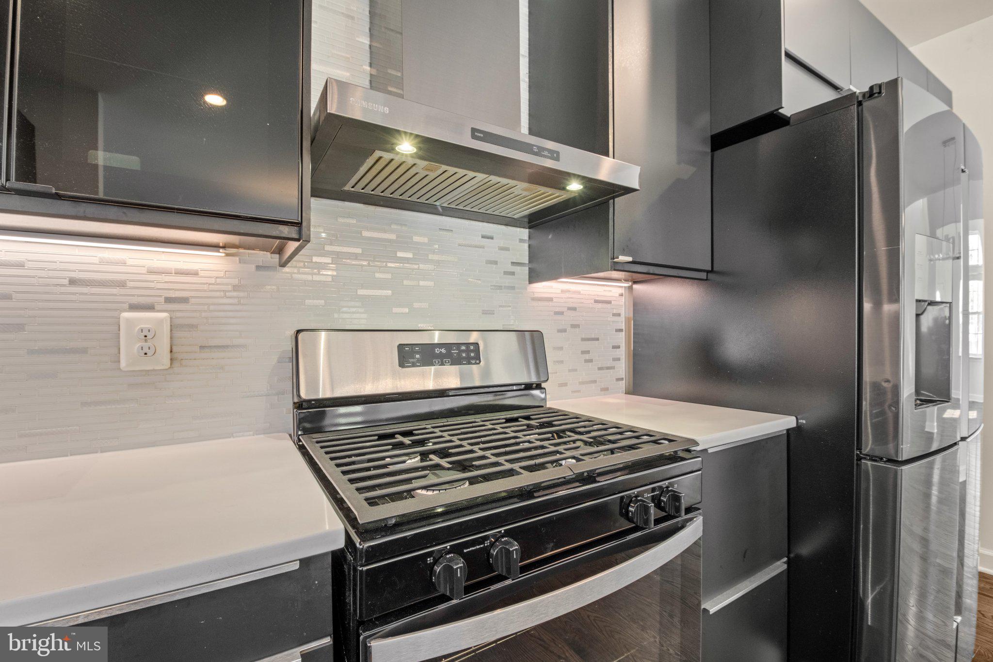 ST. CHARLES, GLENEAGLES SOUTH - Residential