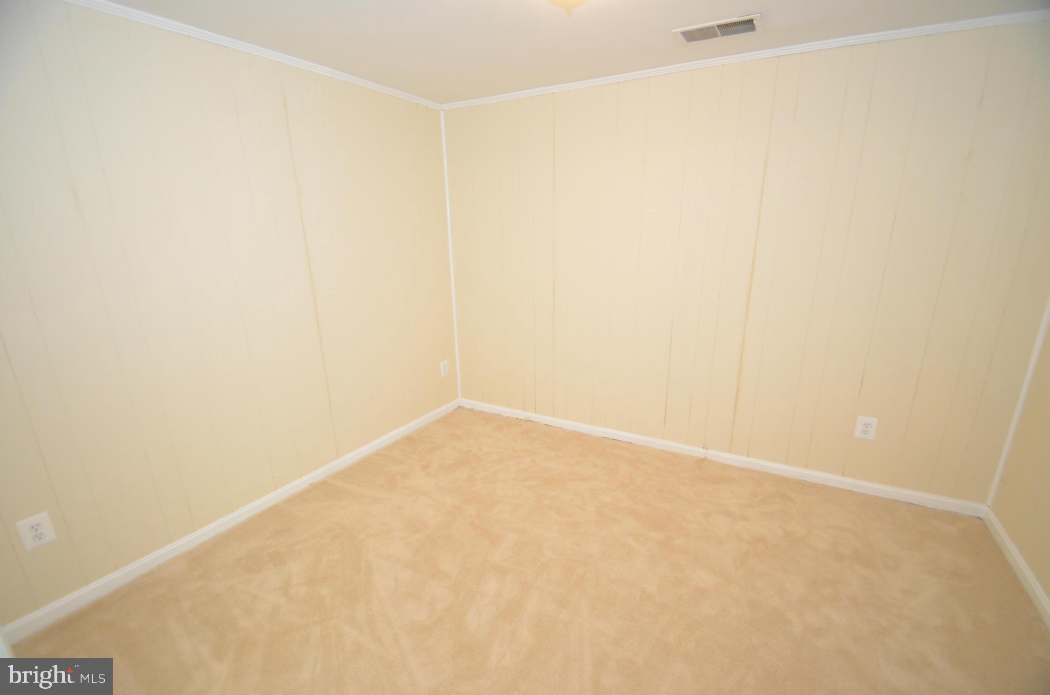 PINEWOOD STATION - Residential