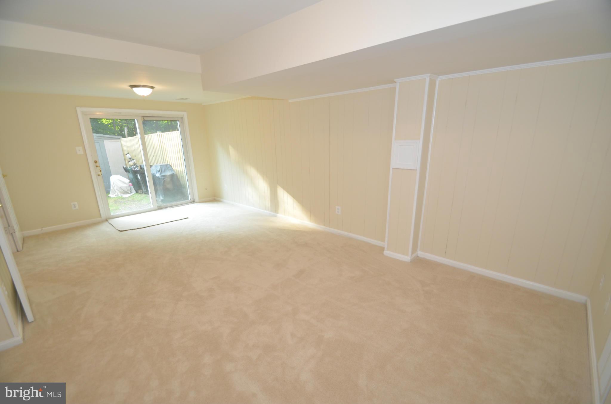 PINEWOOD STATION - Residential