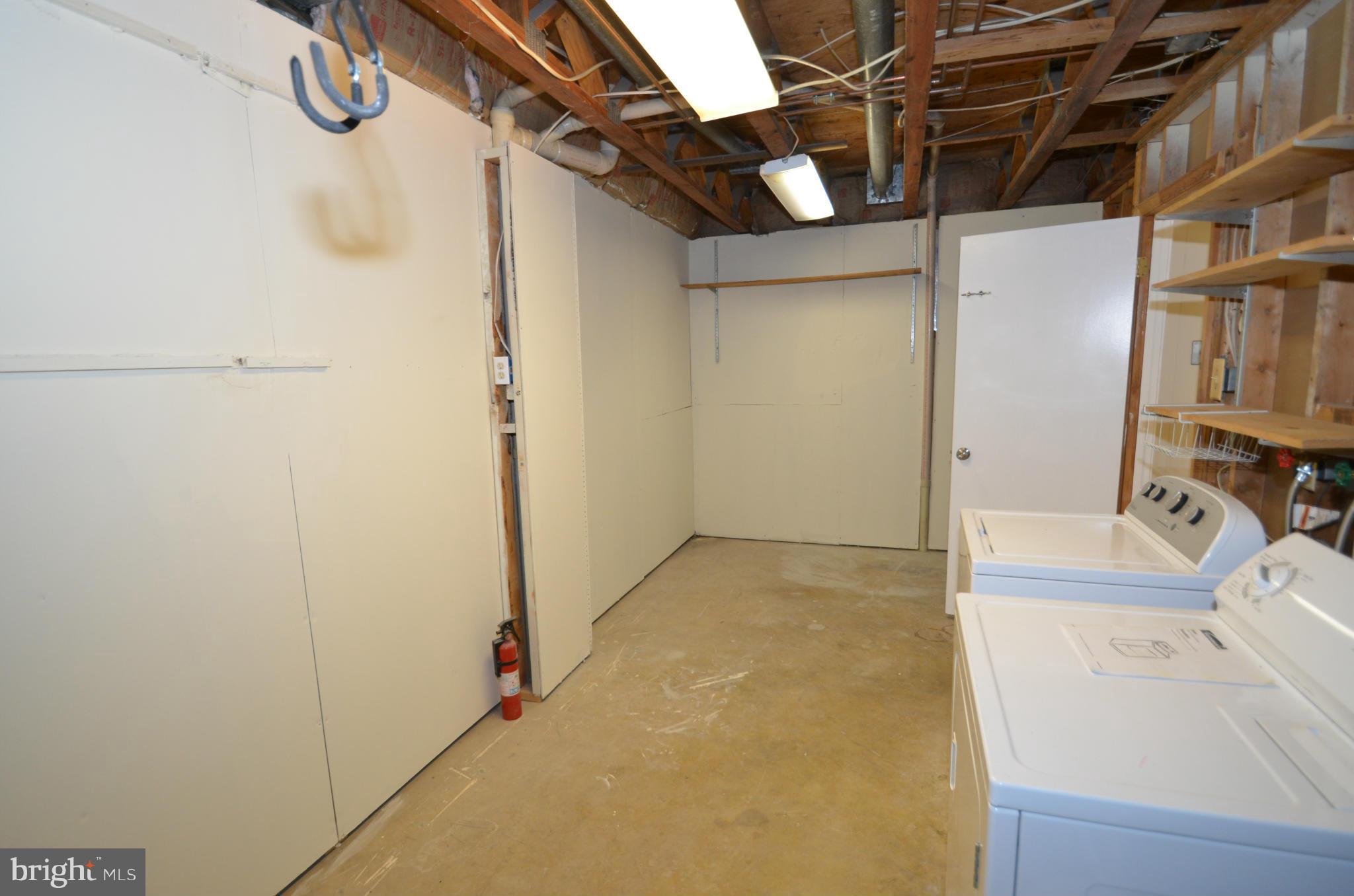 PINEWOOD STATION - Residential