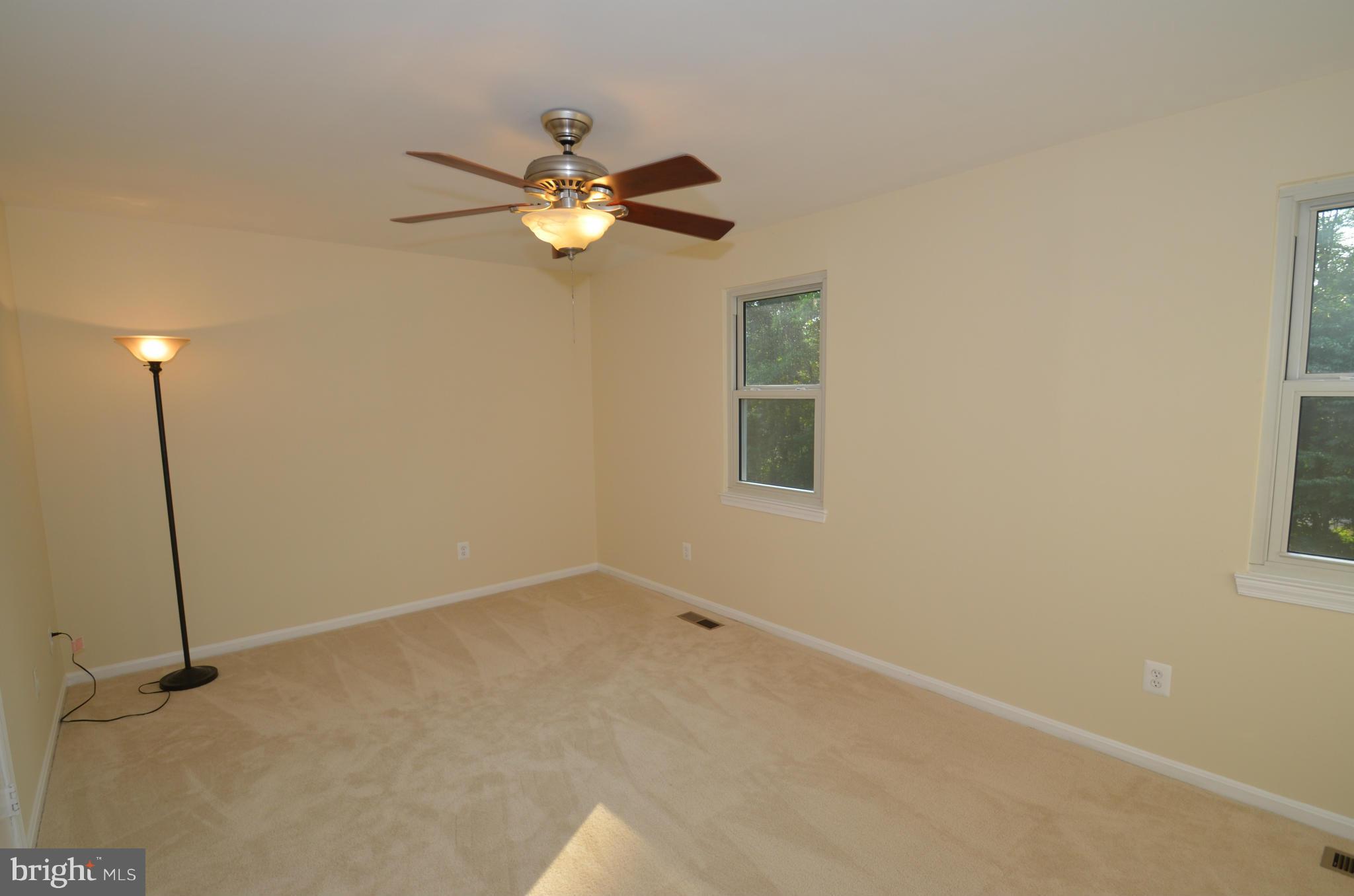 PINEWOOD STATION - Residential