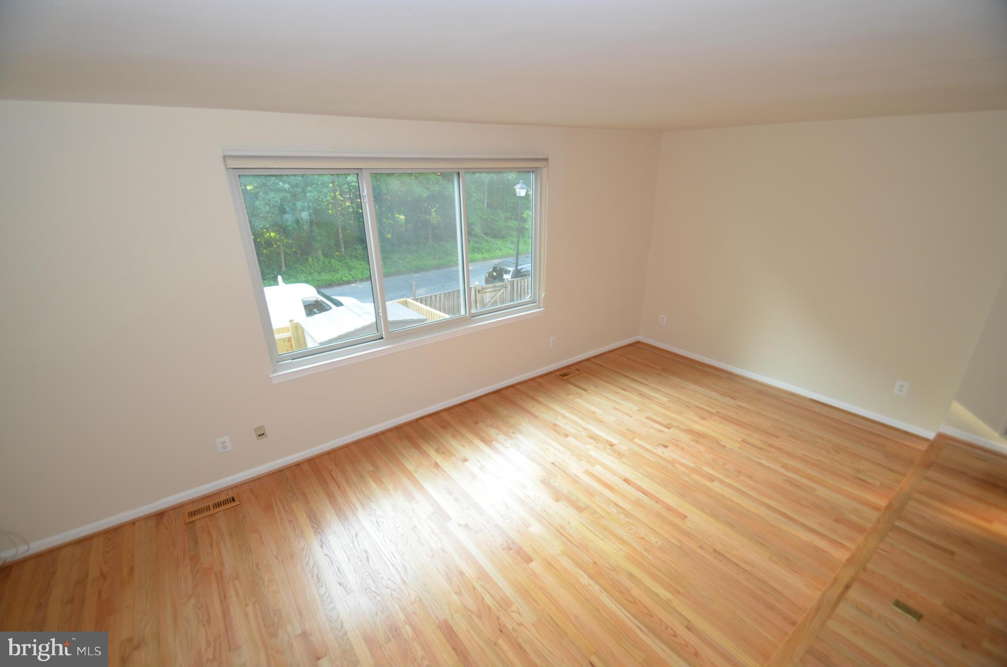 PINEWOOD STATION - Residential