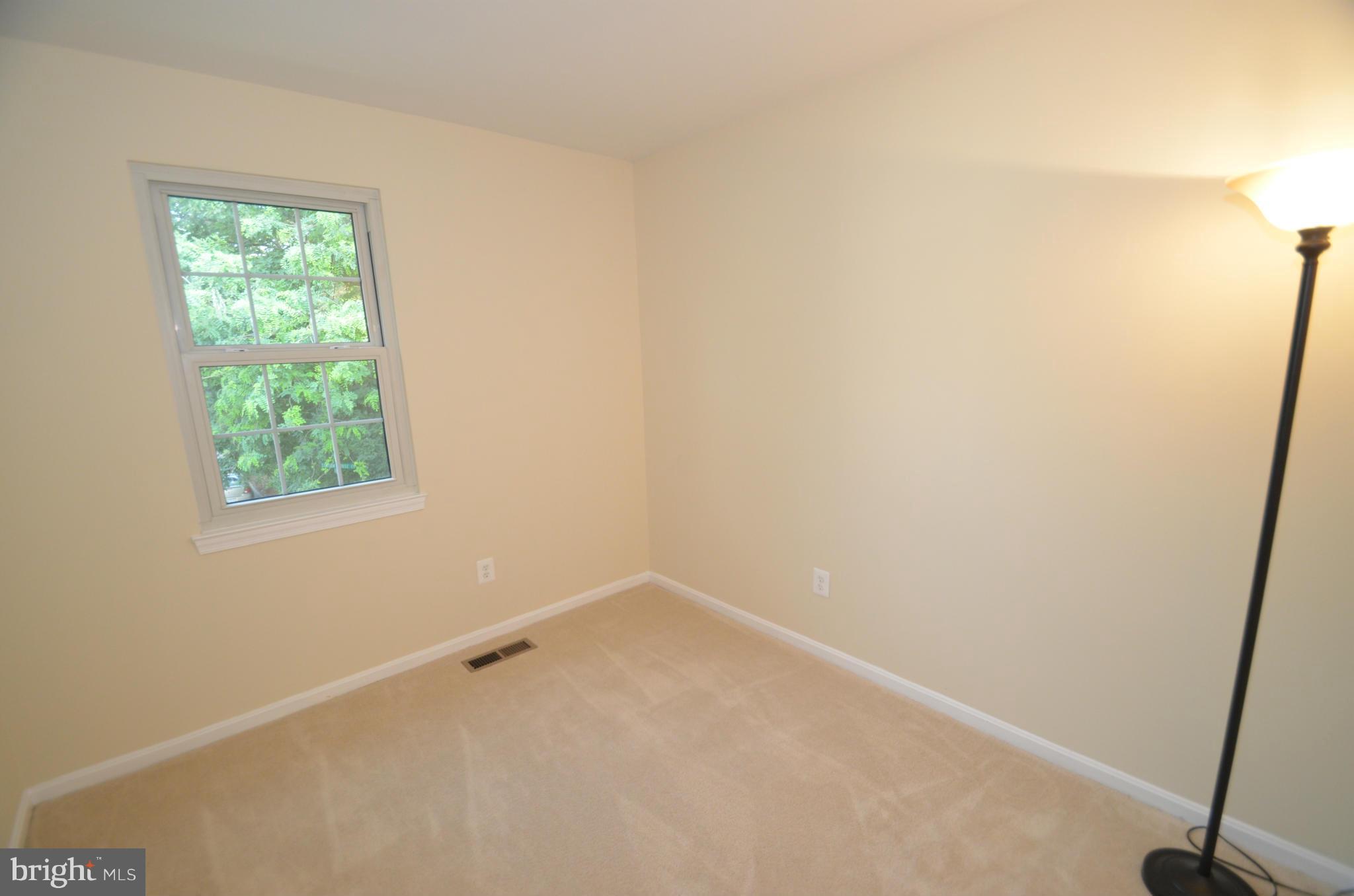 PINEWOOD STATION - Residential