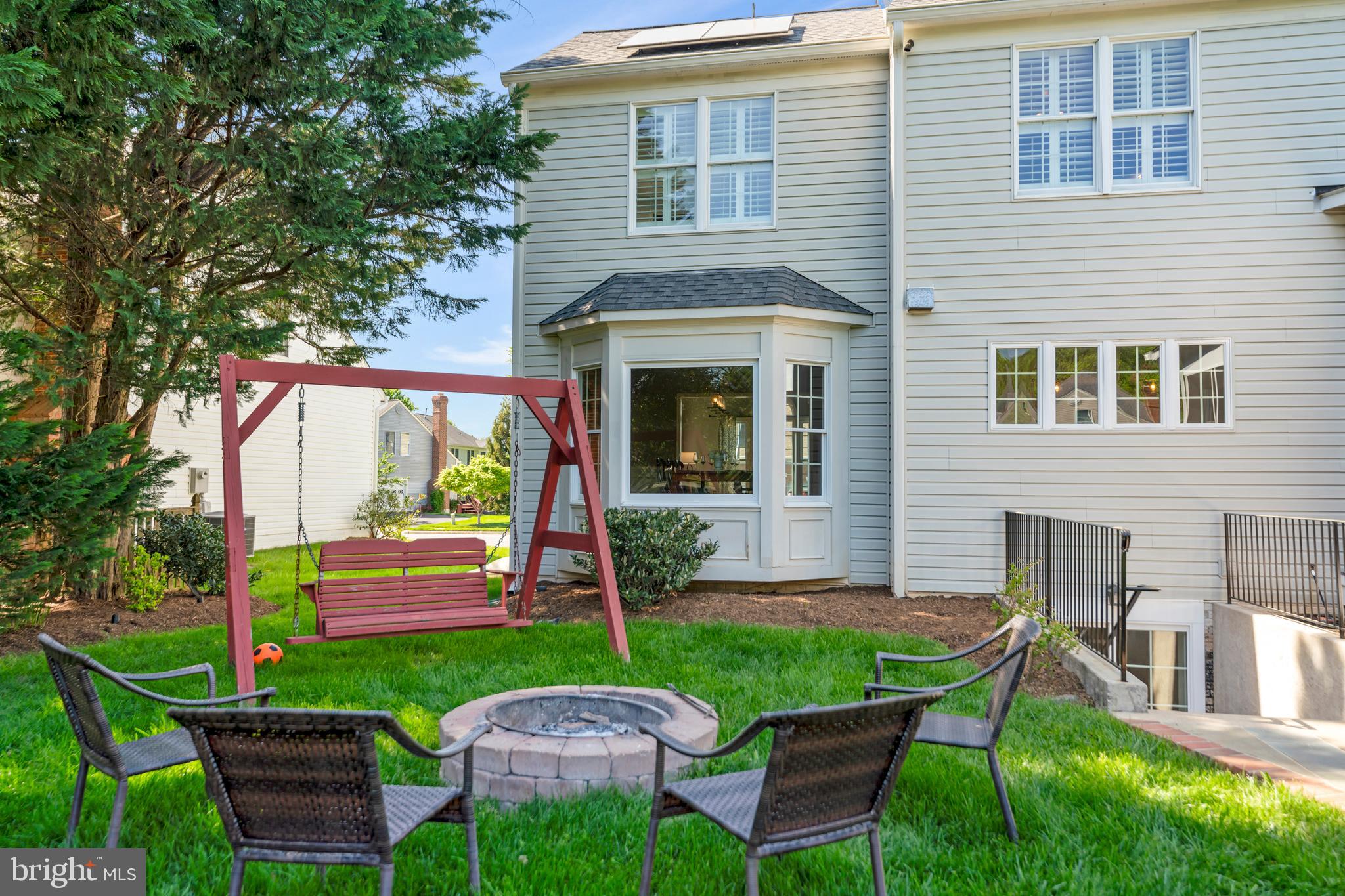 MONROE MANOR - Residential