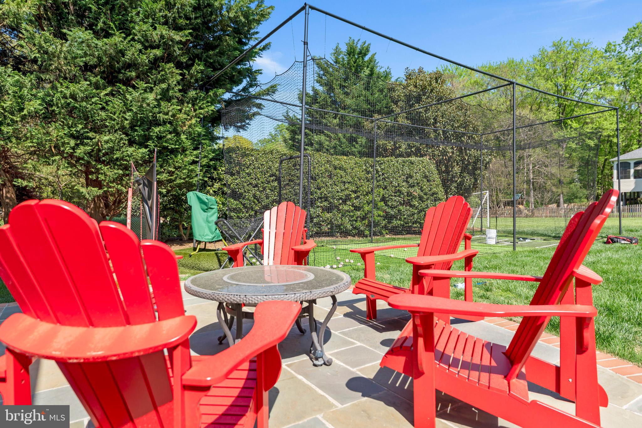 MONROE MANOR - Residential