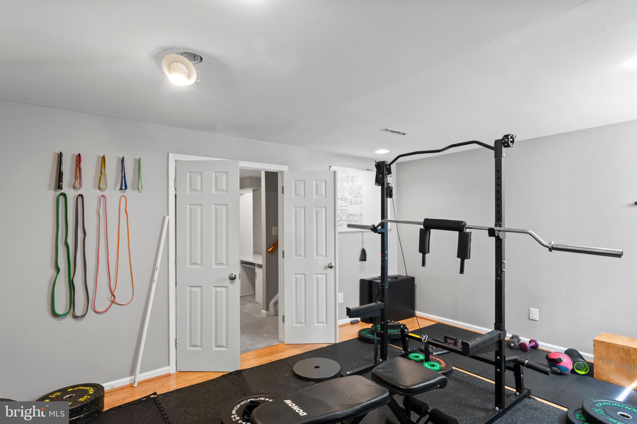 MONROE MANOR - Residential