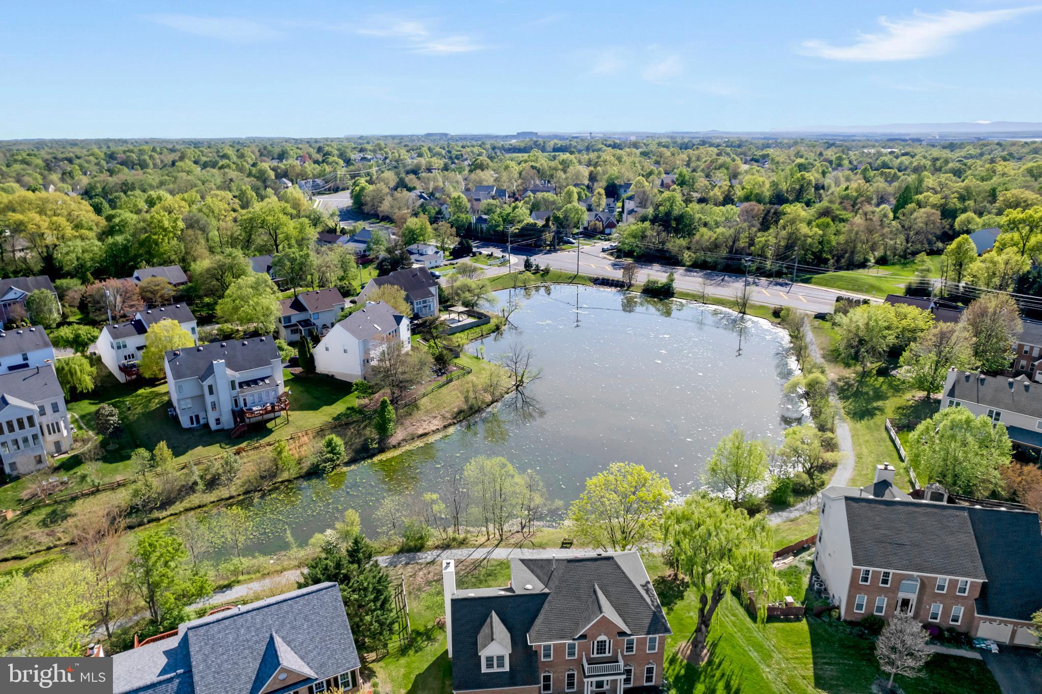 MONROE MANOR - Residential