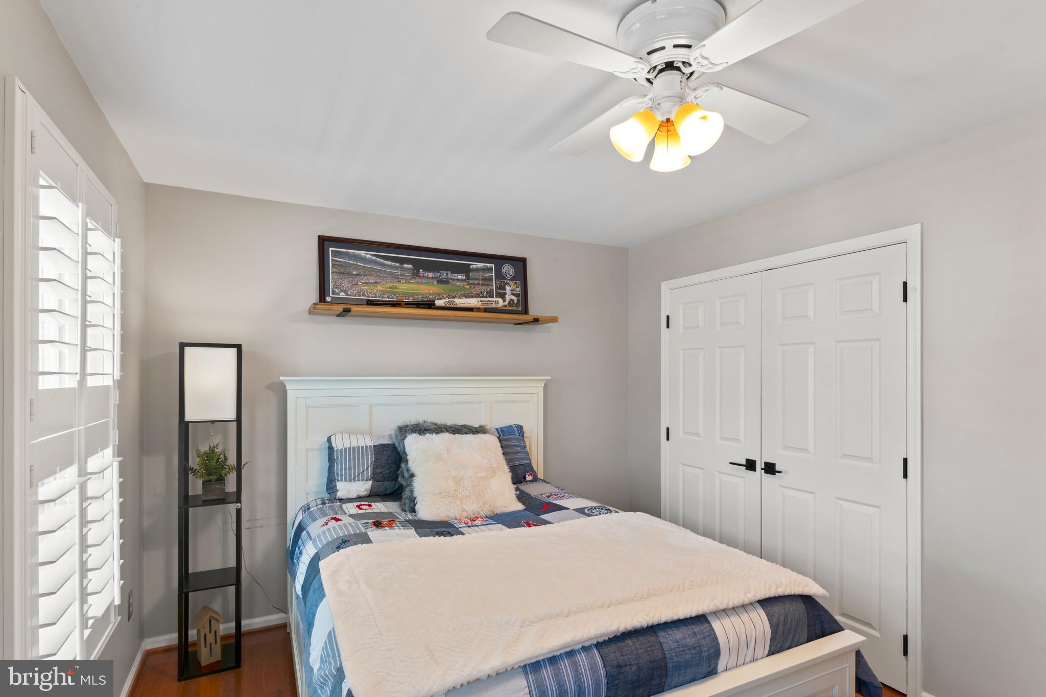 MONROE MANOR - Residential