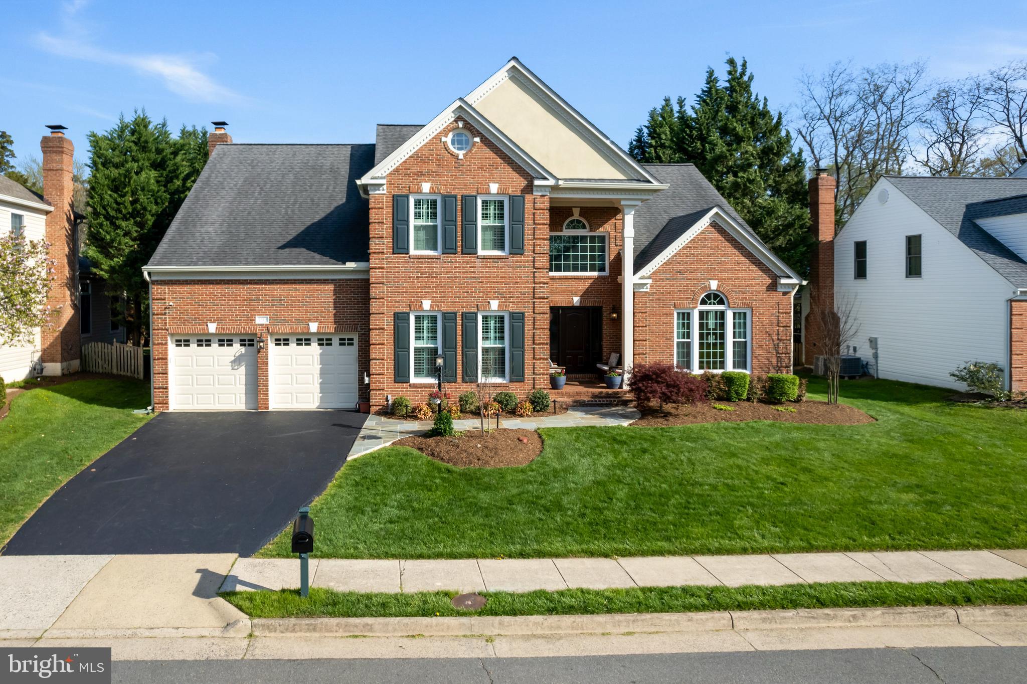 MONROE MANOR - Residential