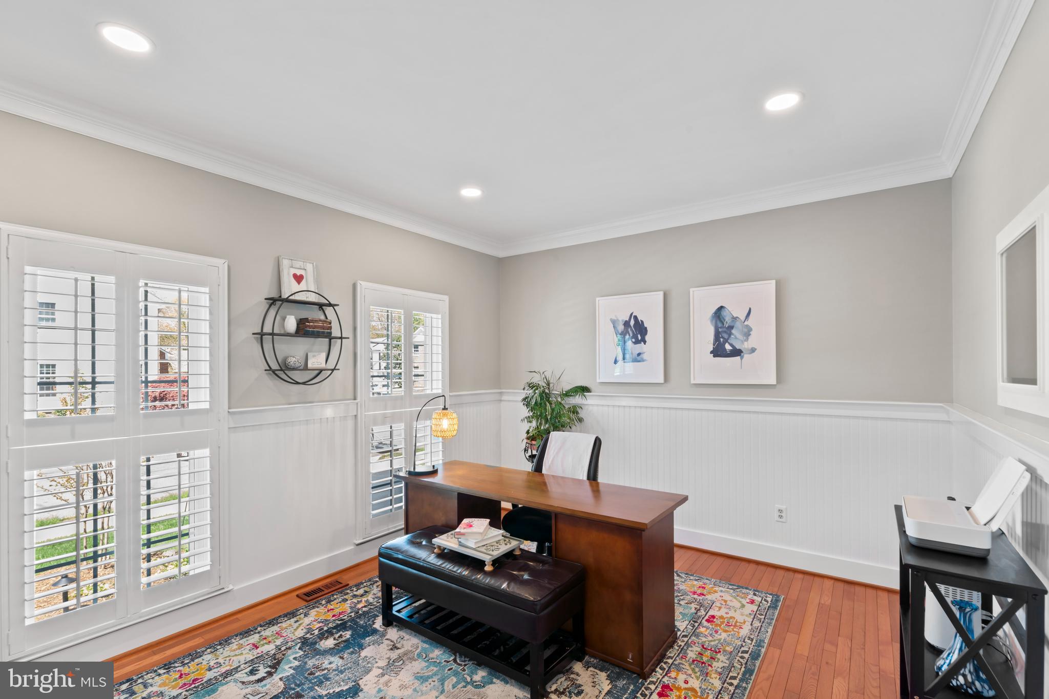 MONROE MANOR - Residential