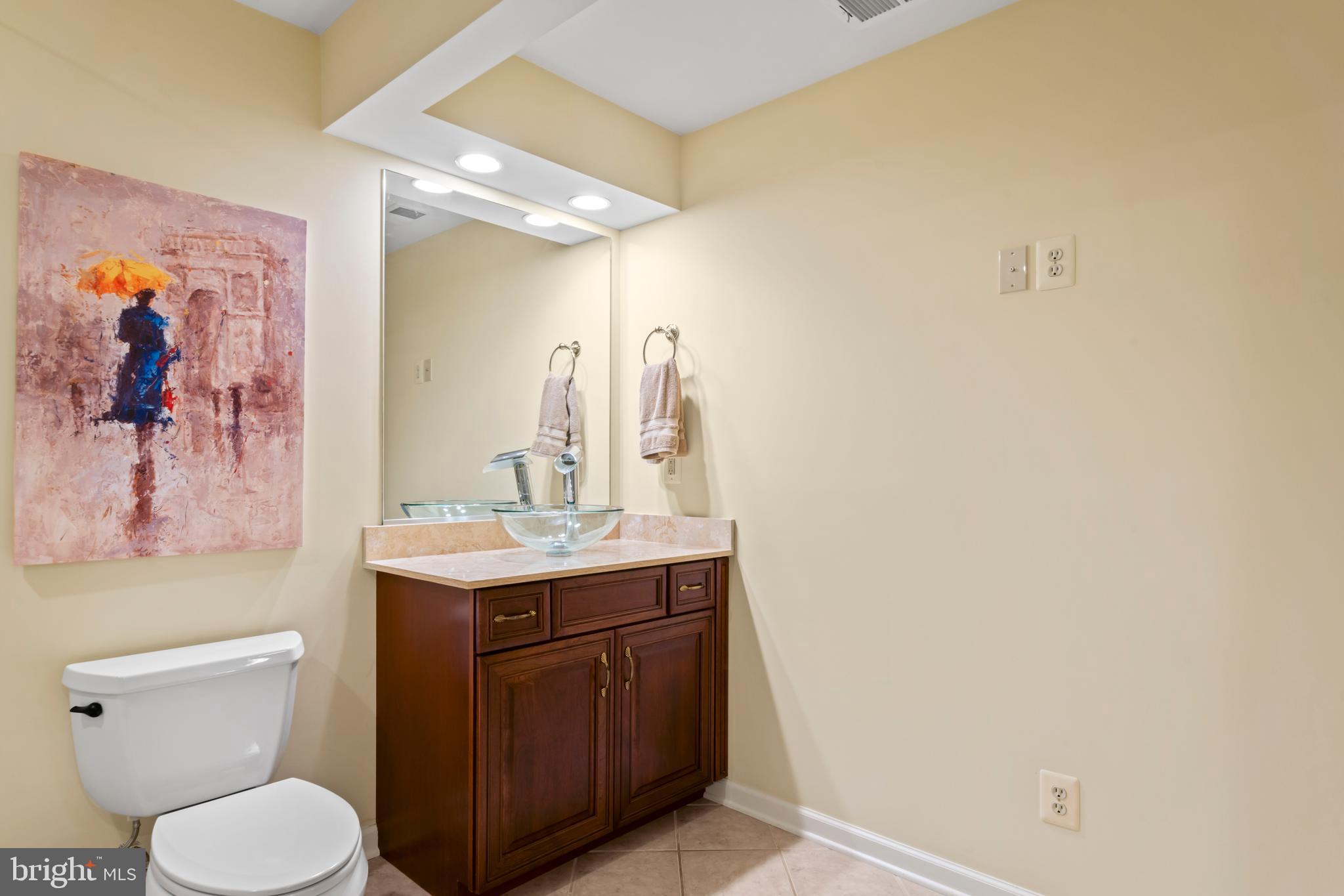 MONROE MANOR - Residential