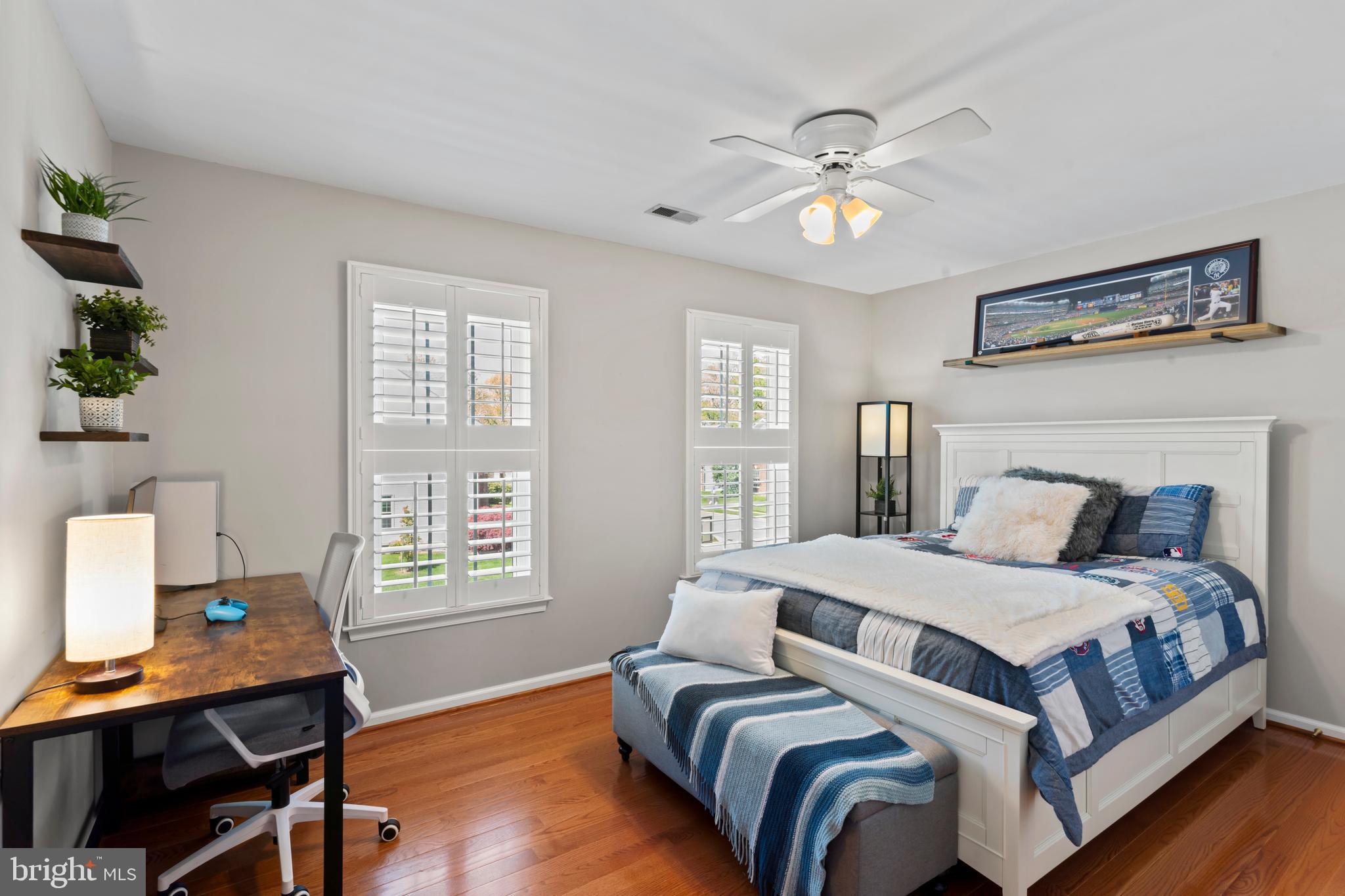 MONROE MANOR - Residential