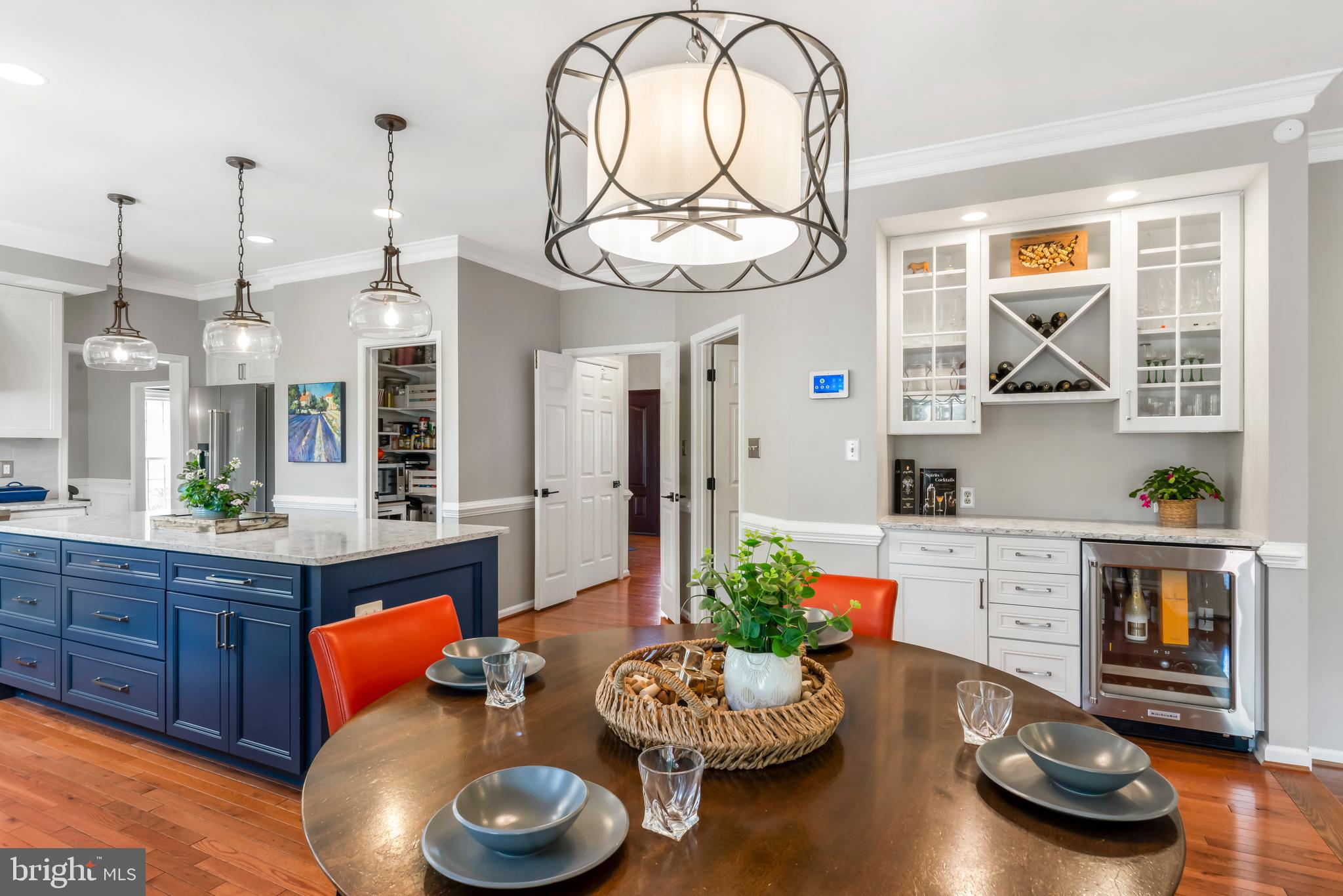 MONROE MANOR - Residential