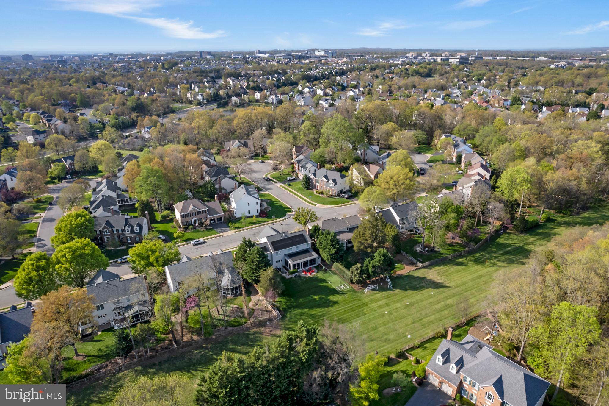 MONROE MANOR - Residential