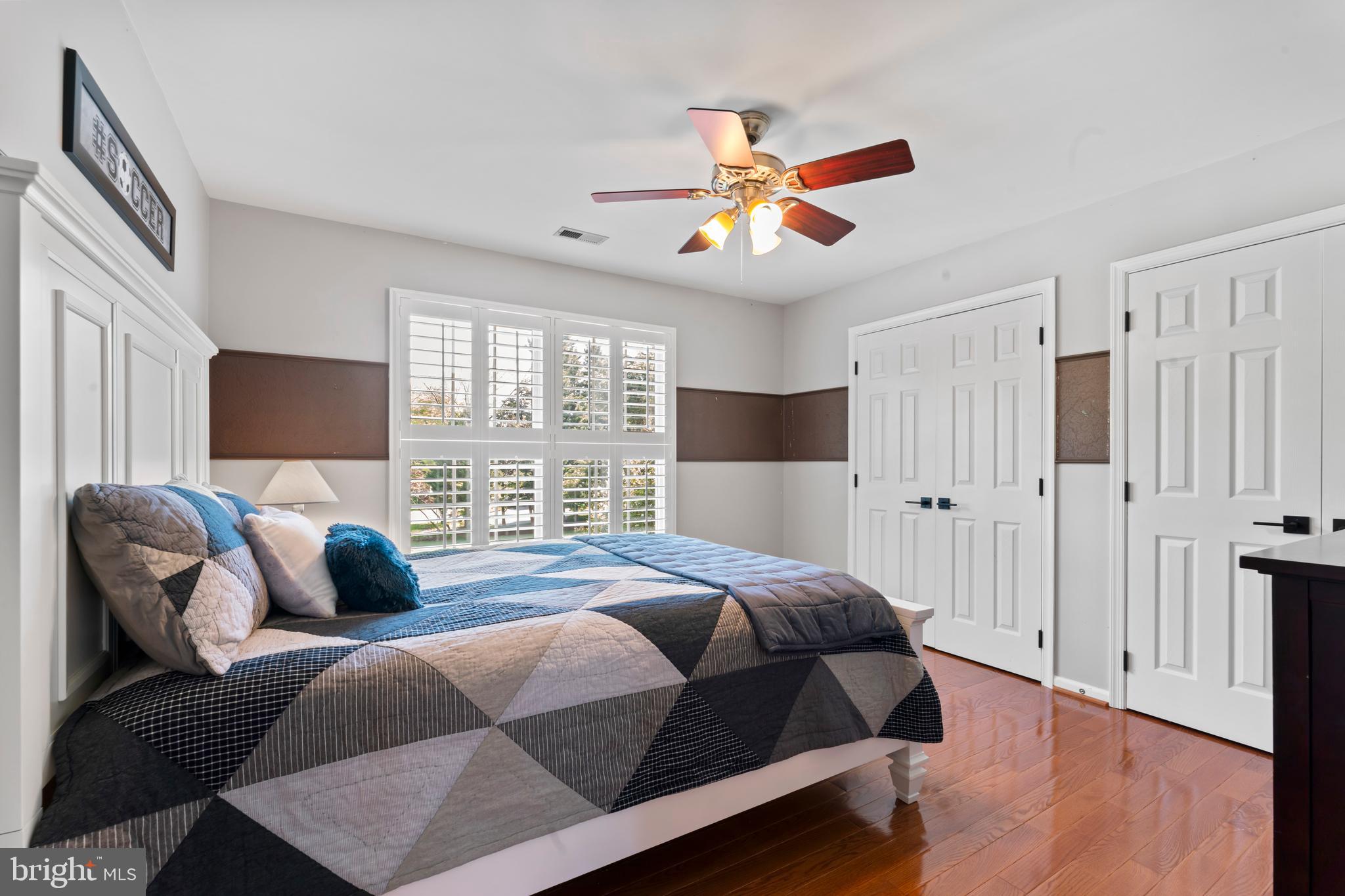 MONROE MANOR - Residential