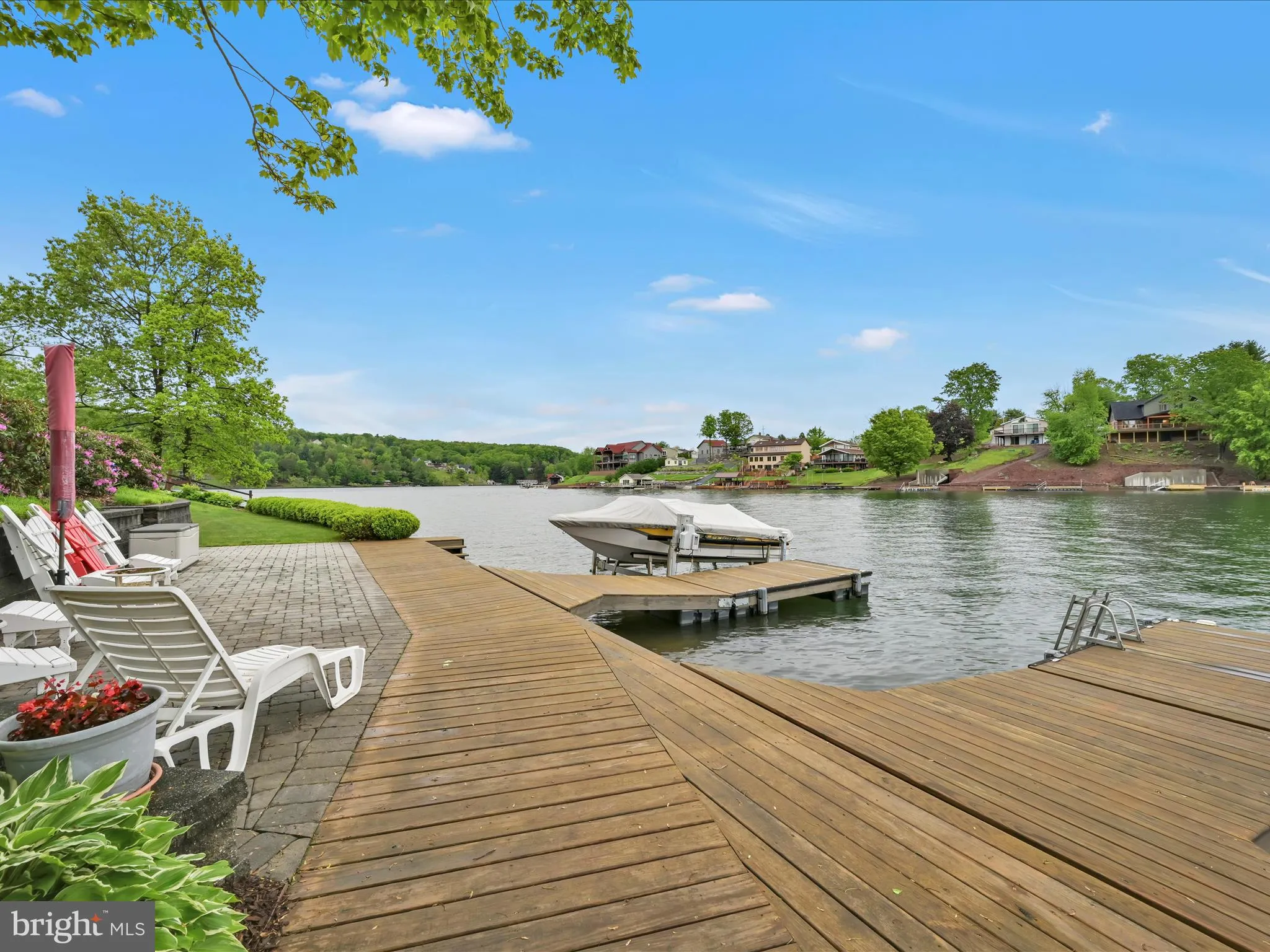 Auburn, Pennsylvania 17922, United States, 3 Bedrooms Bedrooms, ,3 BathroomsBathrooms,Residential,Pending,131015