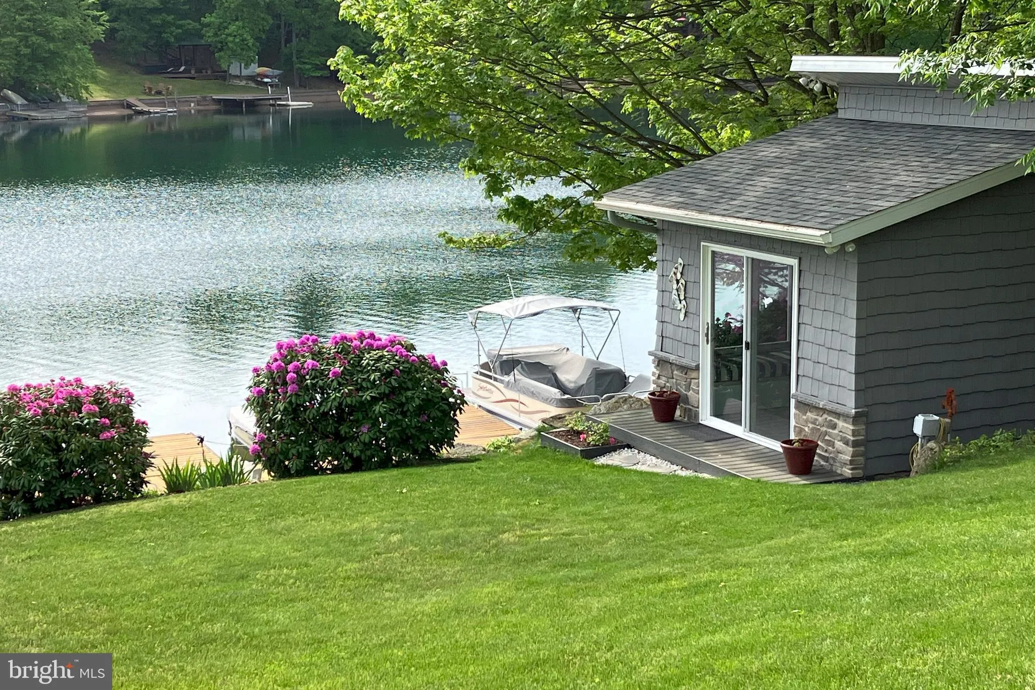 Auburn, Pennsylvania 17922, United States, 3 Bedrooms Bedrooms, ,3 BathroomsBathrooms,Residential,Pending,131015