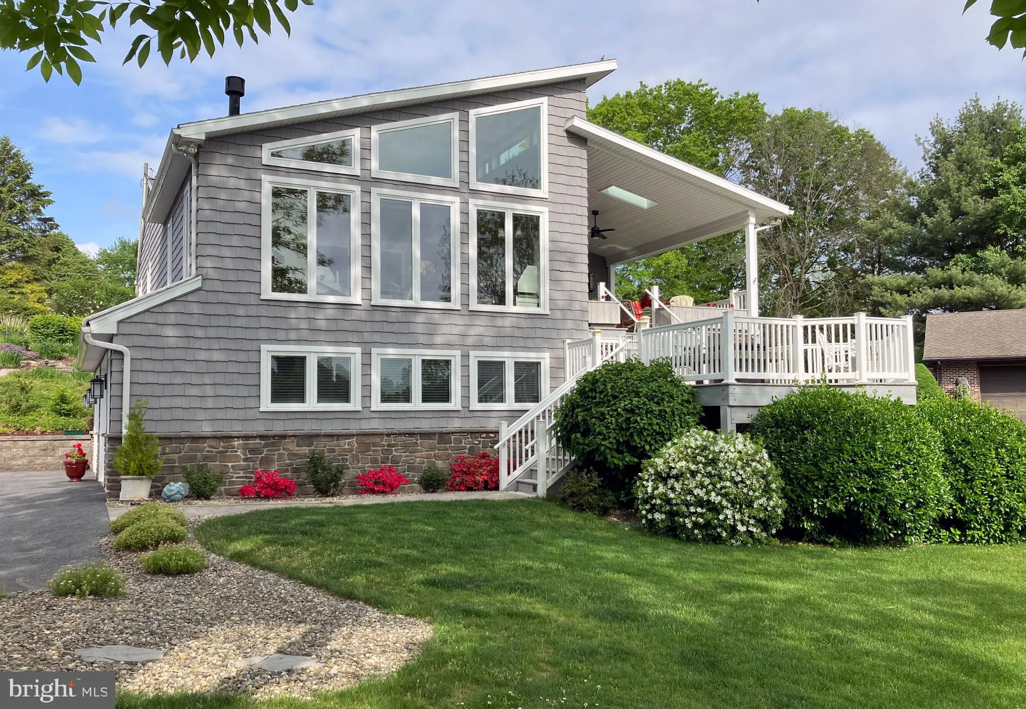 Auburn, Pennsylvania 17922, United States, 3 Bedrooms Bedrooms, ,3 BathroomsBathrooms,Residential,Pending,131015