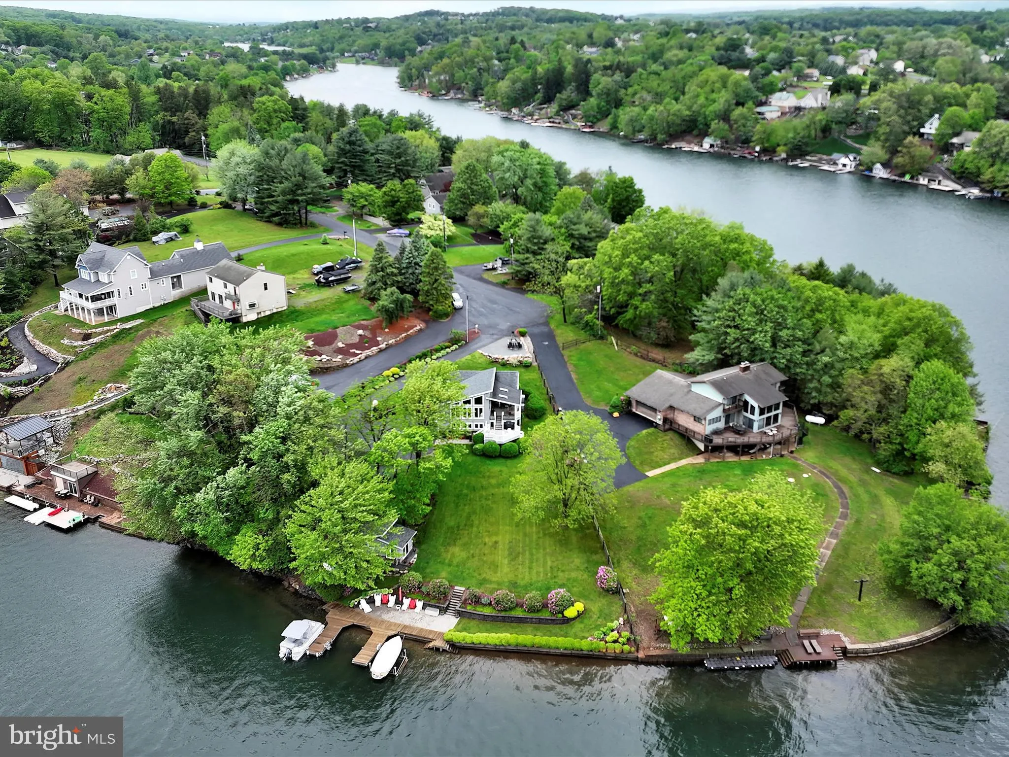 Auburn, Pennsylvania 17922, United States, 3 Bedrooms Bedrooms, ,3 BathroomsBathrooms,Residential,Pending,131015