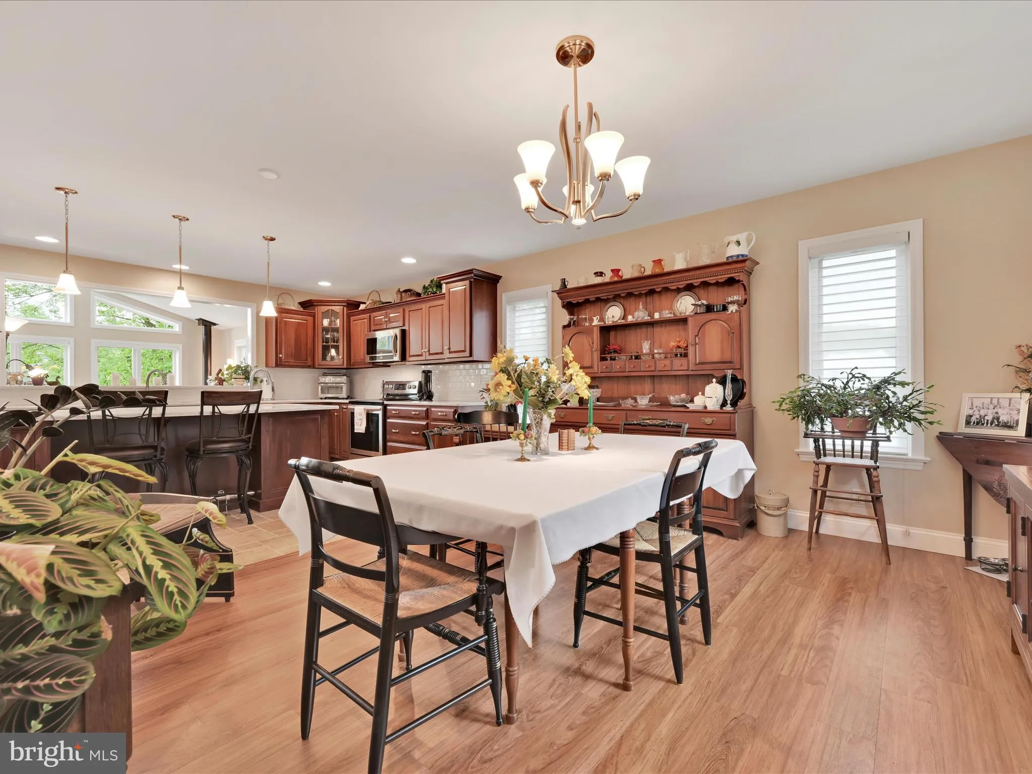 Auburn, Pennsylvania 17922, United States, 3 Bedrooms Bedrooms, ,3 BathroomsBathrooms,Residential,Pending,131015