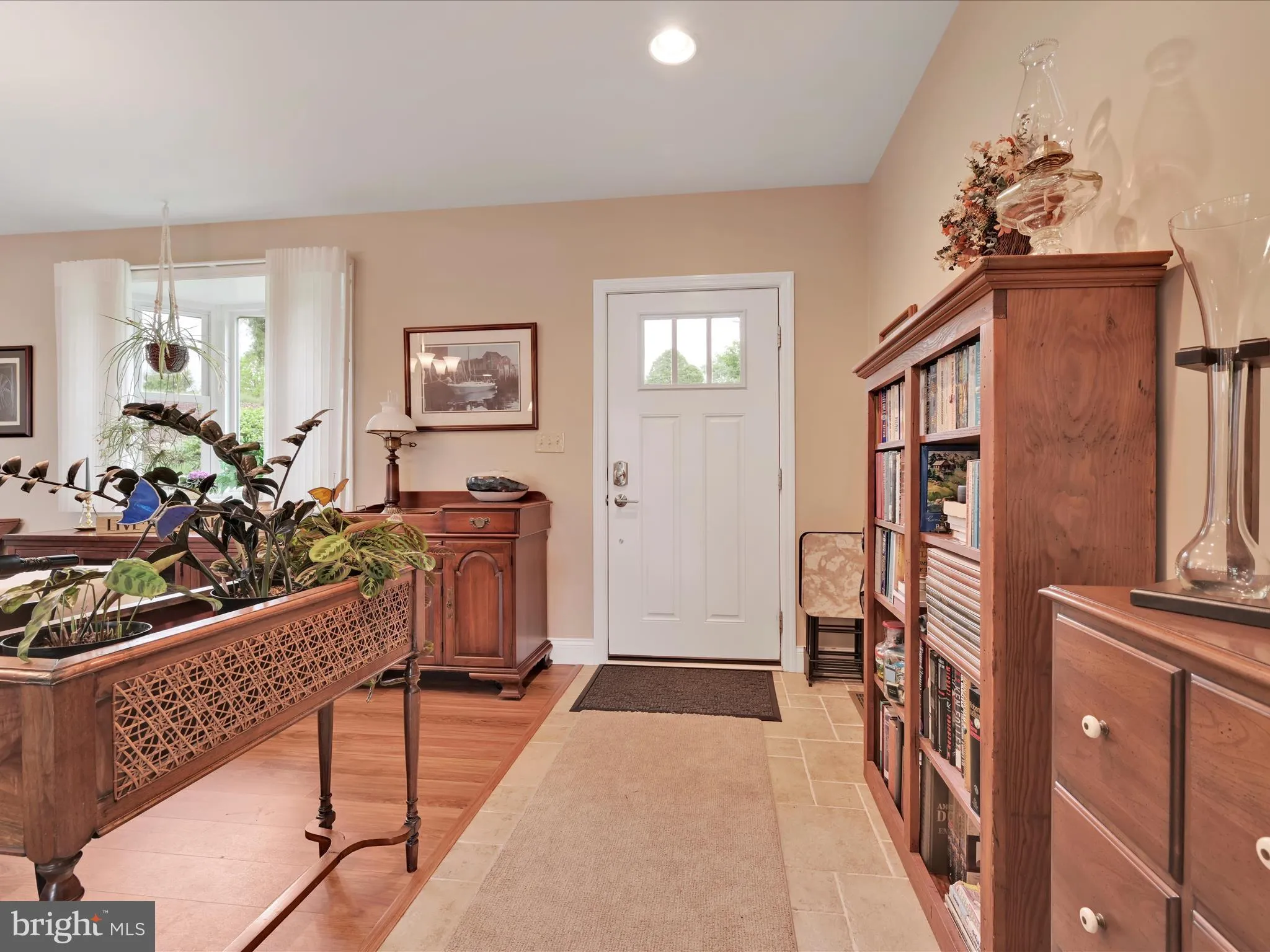 Auburn, Pennsylvania 17922, United States, 3 Bedrooms Bedrooms, ,3 BathroomsBathrooms,Residential,Pending,131015