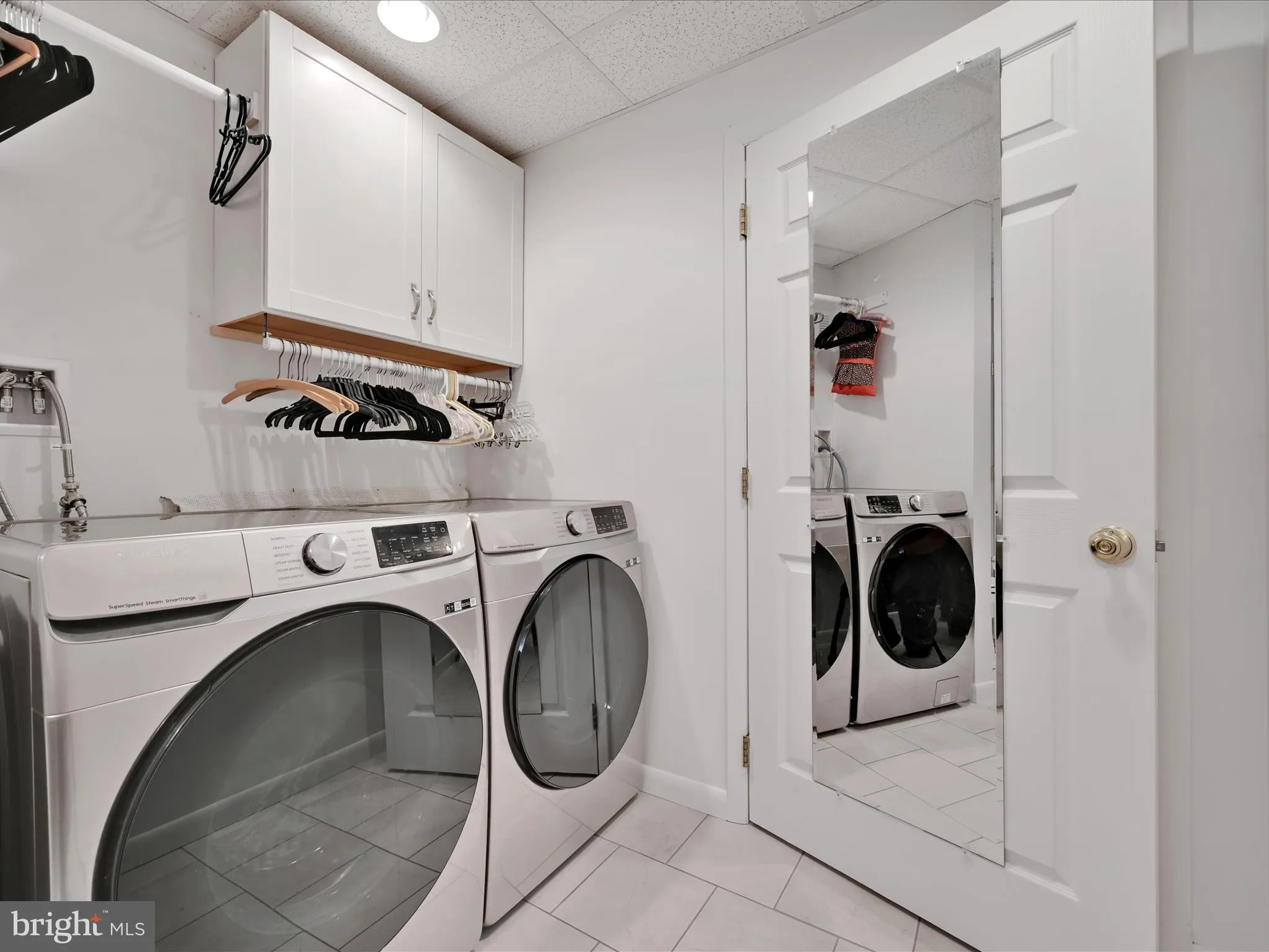 Auburn, Pennsylvania 17922, United States, 3 Bedrooms Bedrooms, ,3 BathroomsBathrooms,Residential,Pending,131015