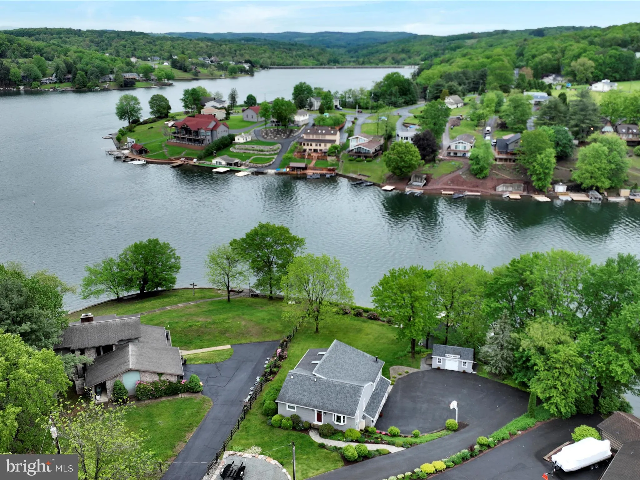 Auburn, Pennsylvania 17922, United States, 3 Bedrooms Bedrooms, ,3 BathroomsBathrooms,Residential,Pending,131015