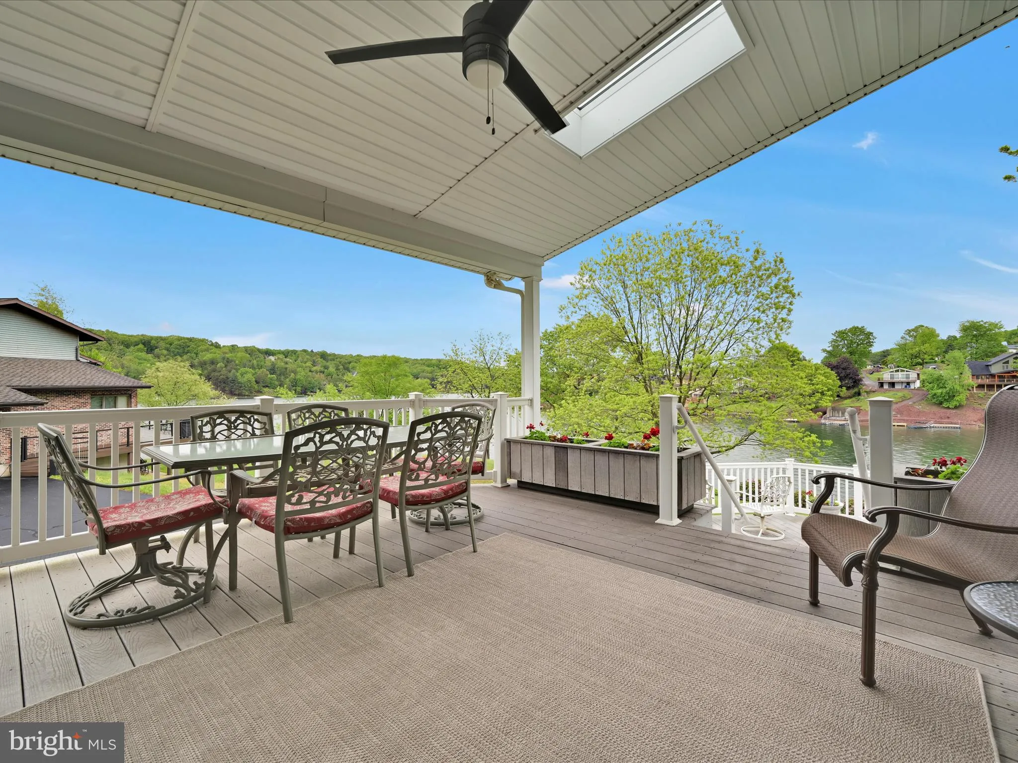 Auburn, Pennsylvania 17922, United States, 3 Bedrooms Bedrooms, ,3 BathroomsBathrooms,Residential,Pending,131015