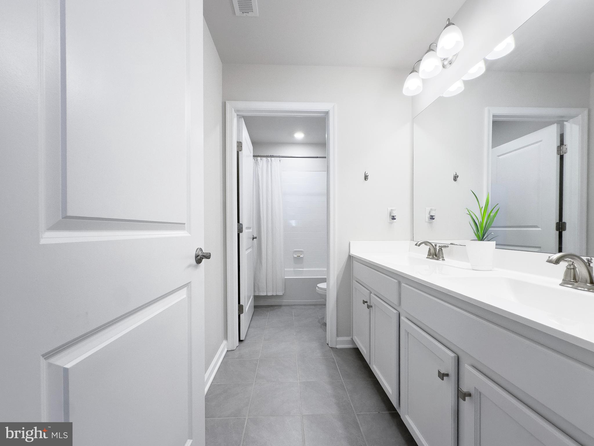 HARBOR PINES - Residential