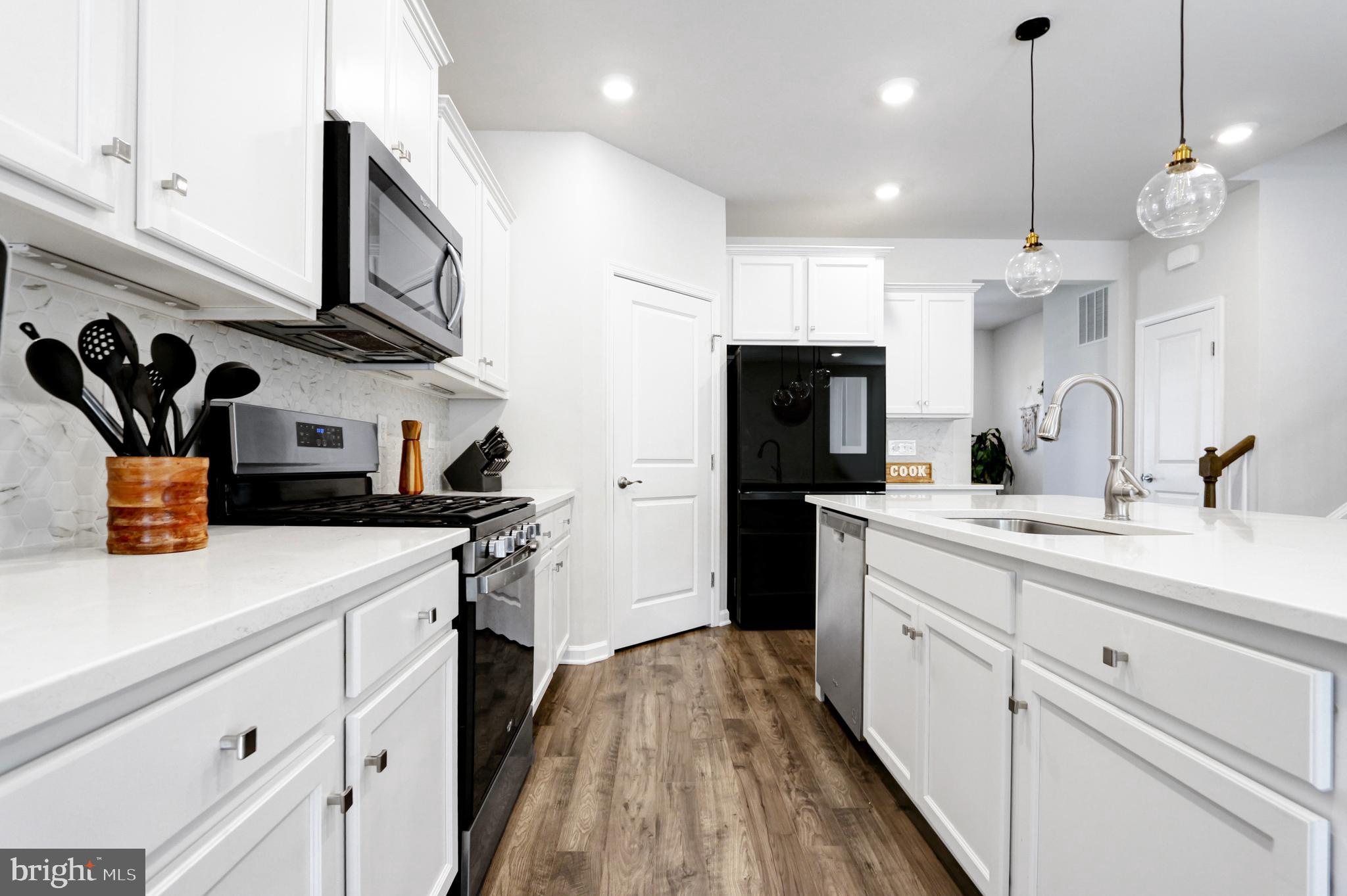 HARBOR PINES - Residential