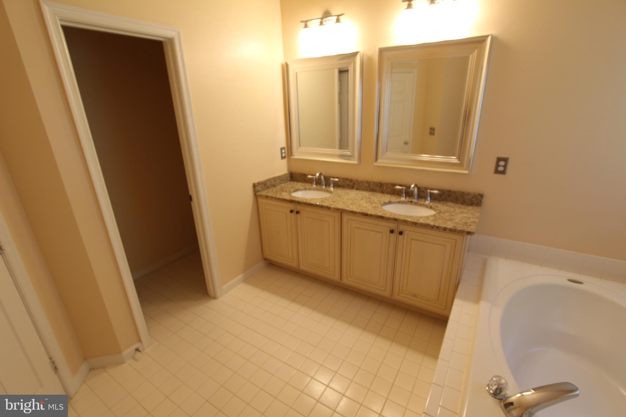 CHANCERY SQUARE - Residential Lease