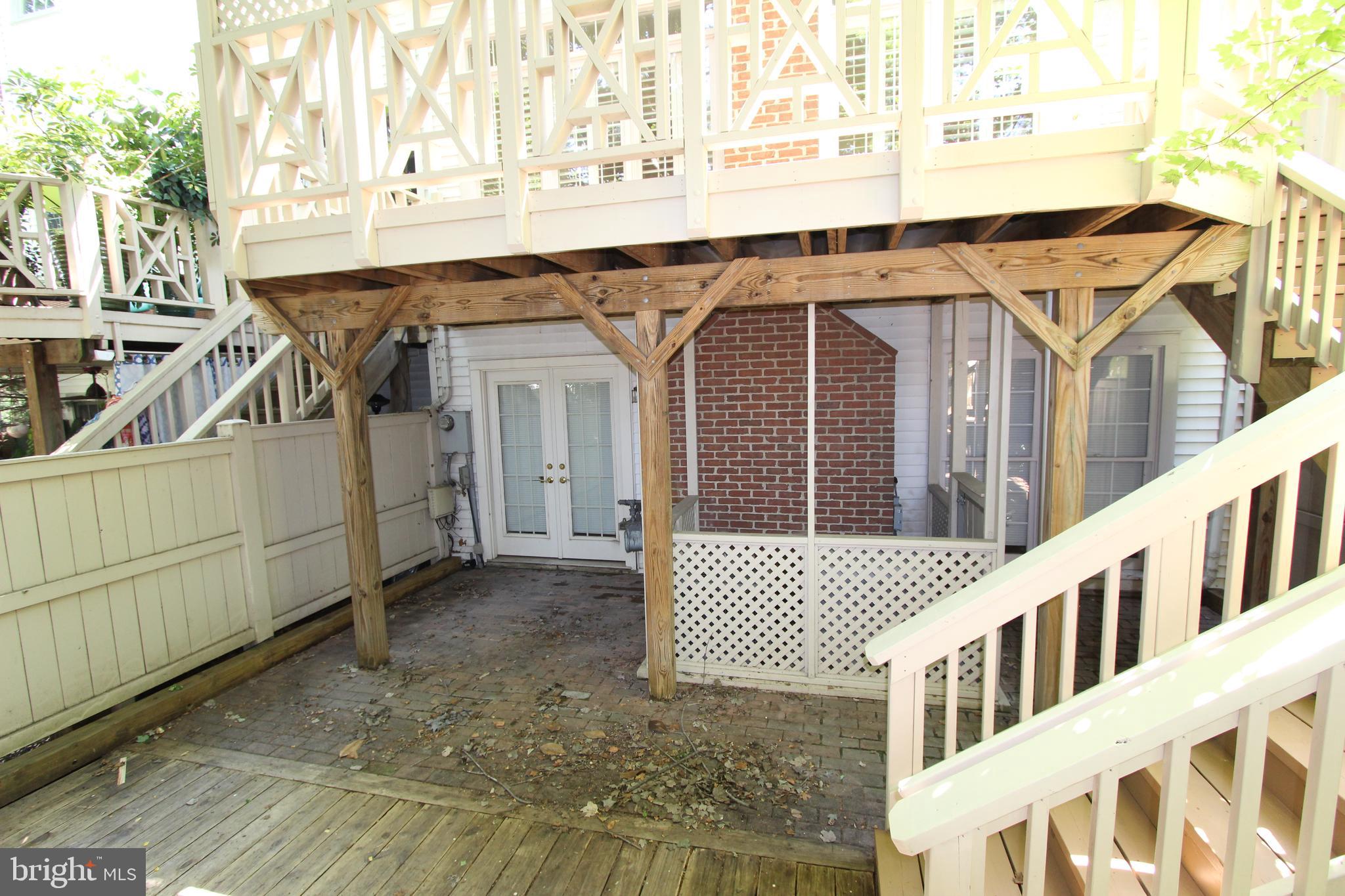 CHANCERY SQUARE - Residential Lease