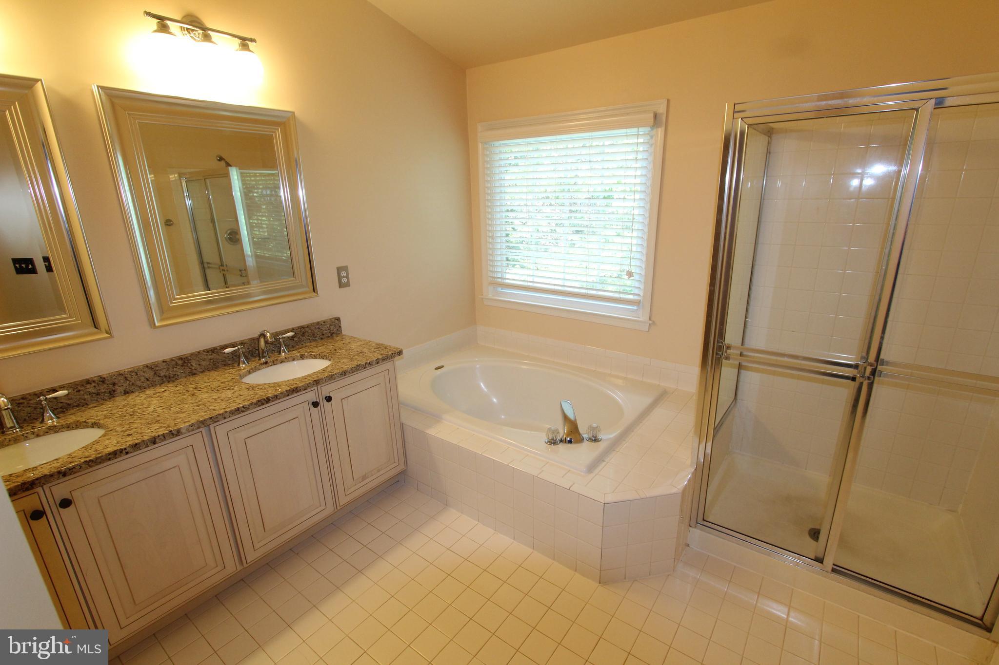 CHANCERY SQUARE - Residential Lease