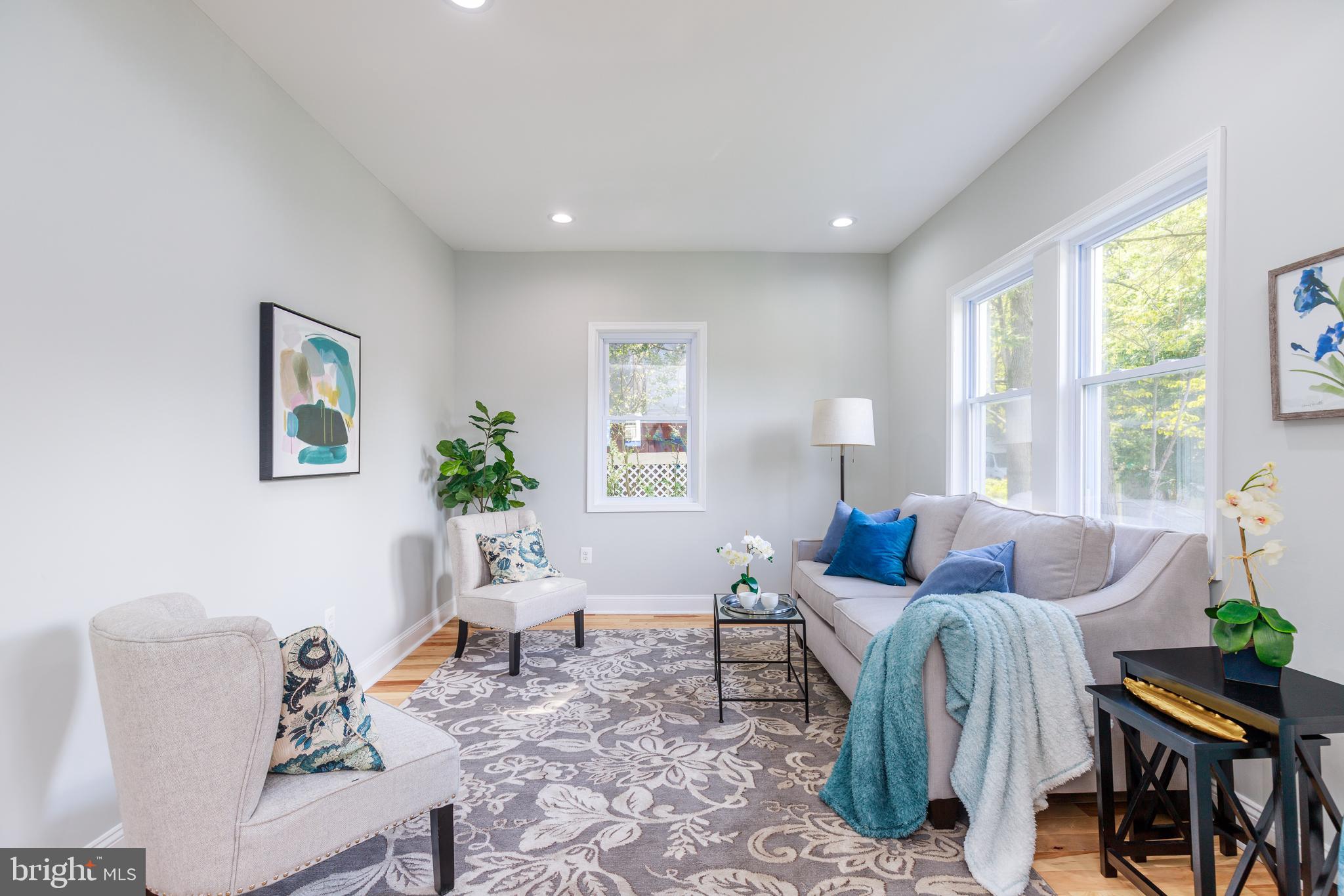 LAKE WALKER - Residential