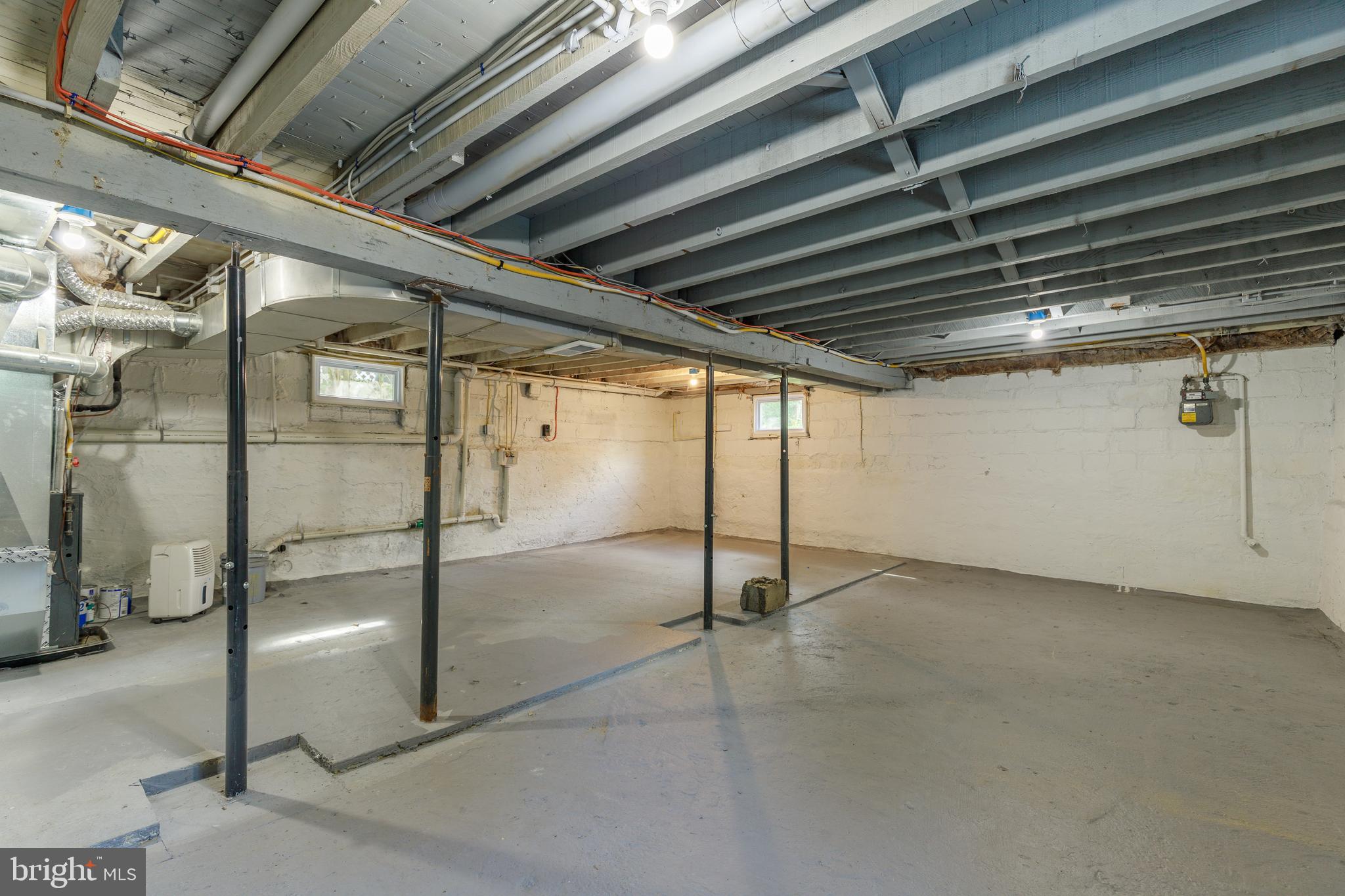 LAKE WALKER - Residential