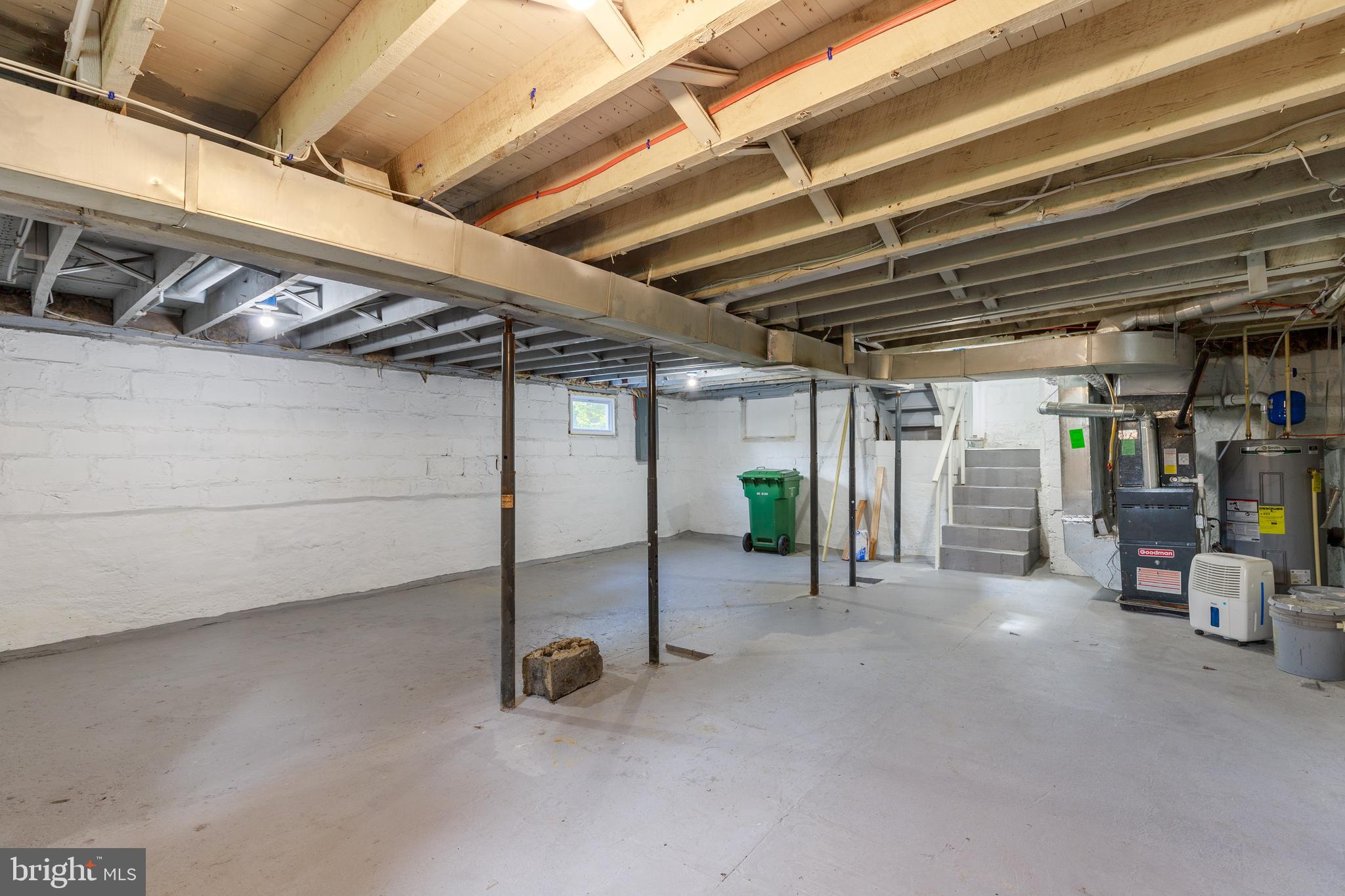 LAKE WALKER - Residential