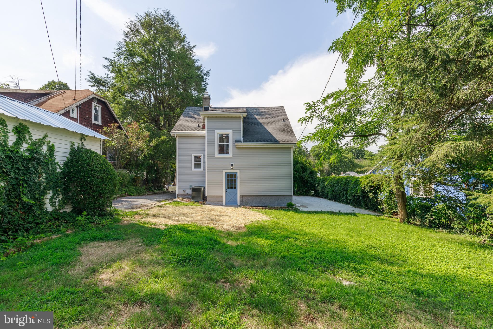 LAKE WALKER - Residential