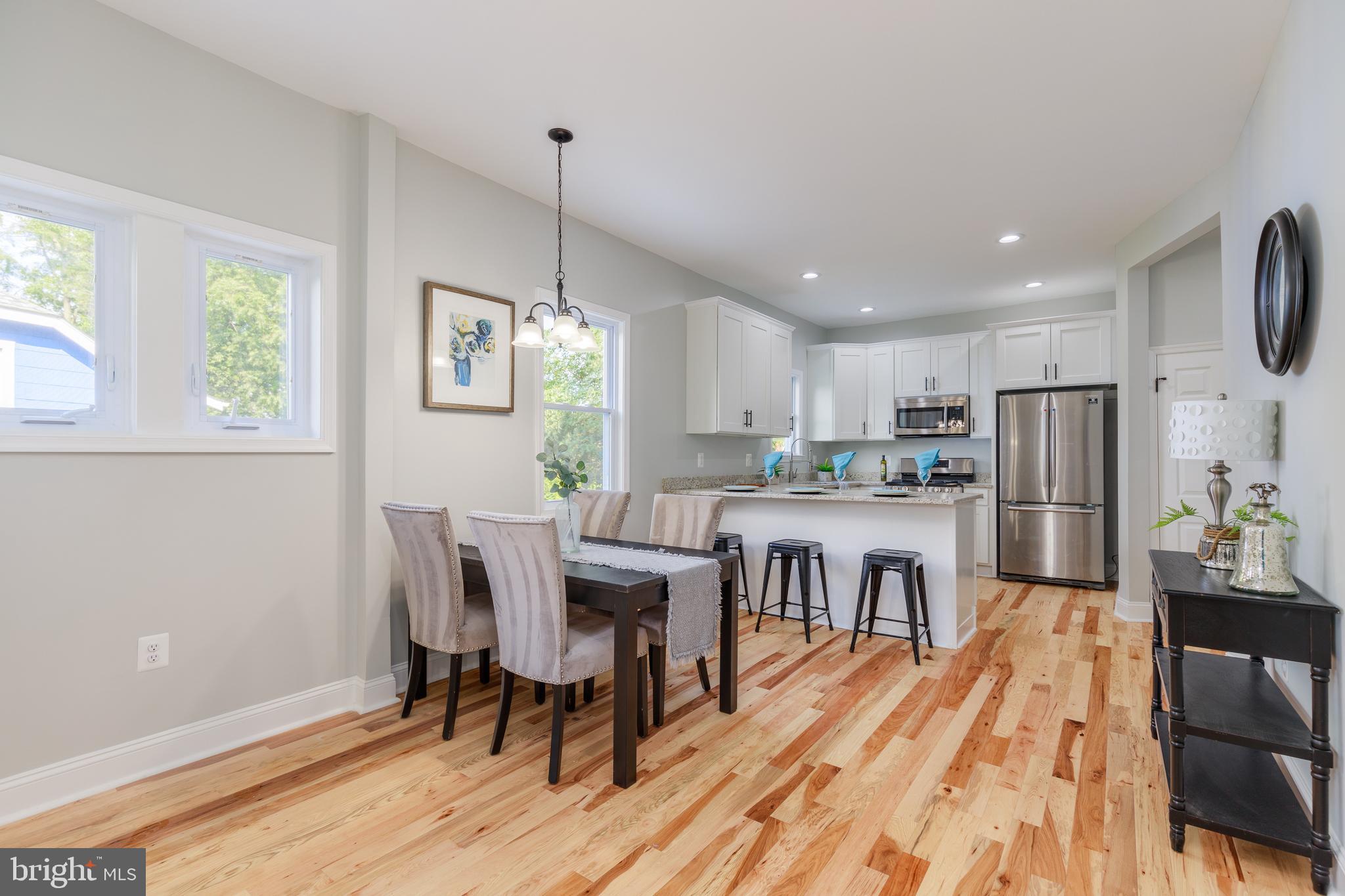 LAKE WALKER - Residential