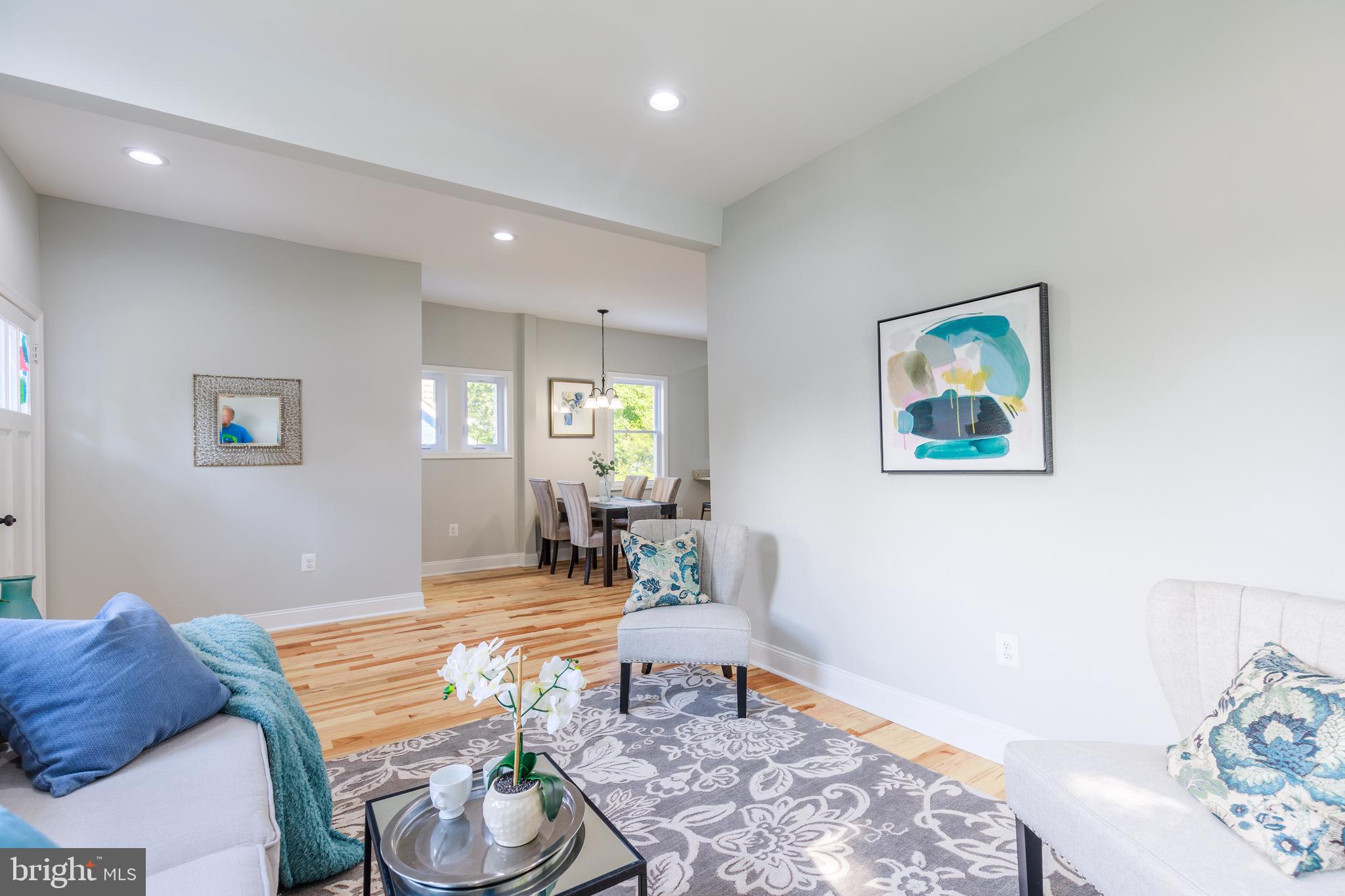 LAKE WALKER - Residential