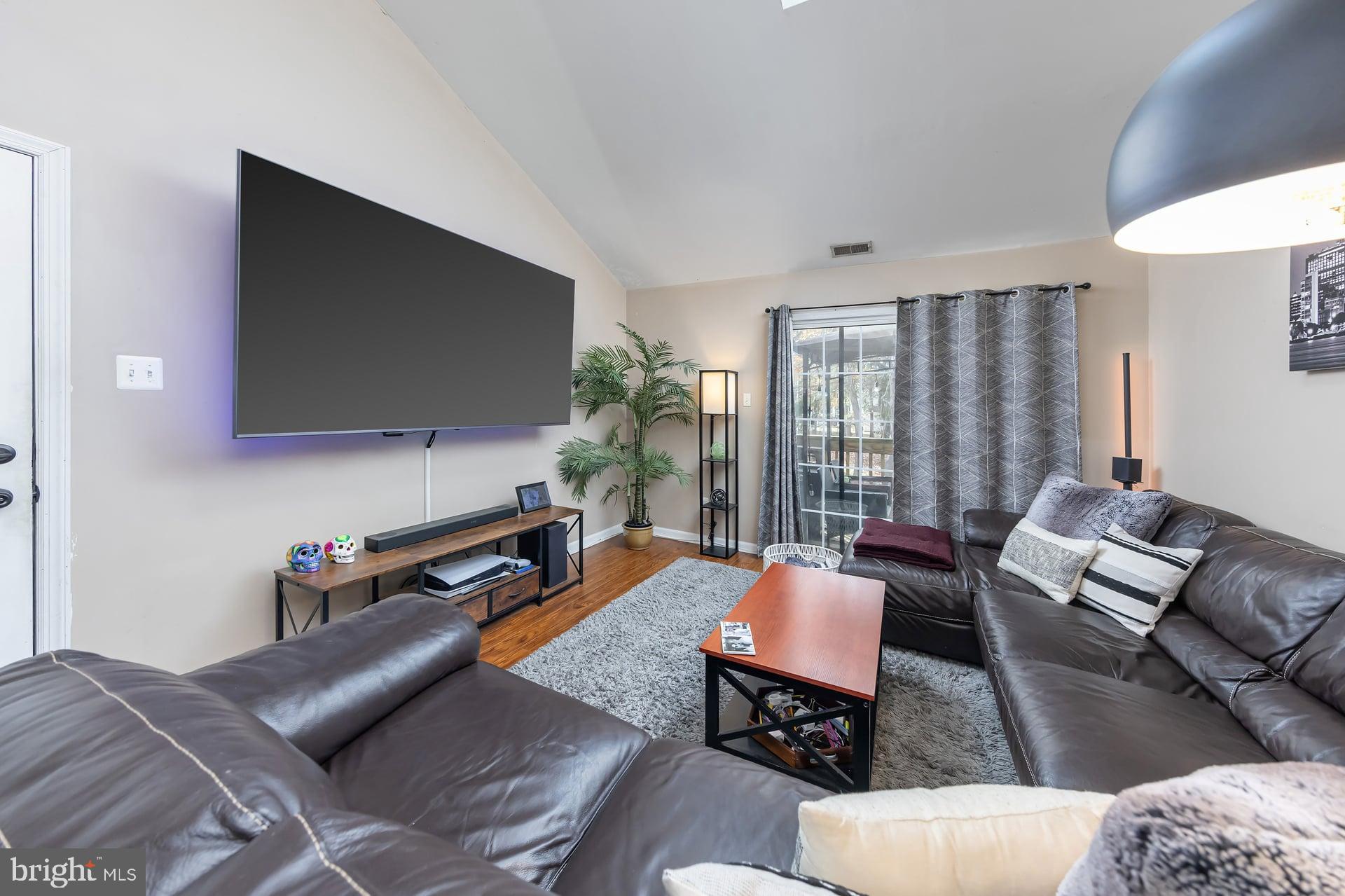 1147 TRISTRAM CIRCLE