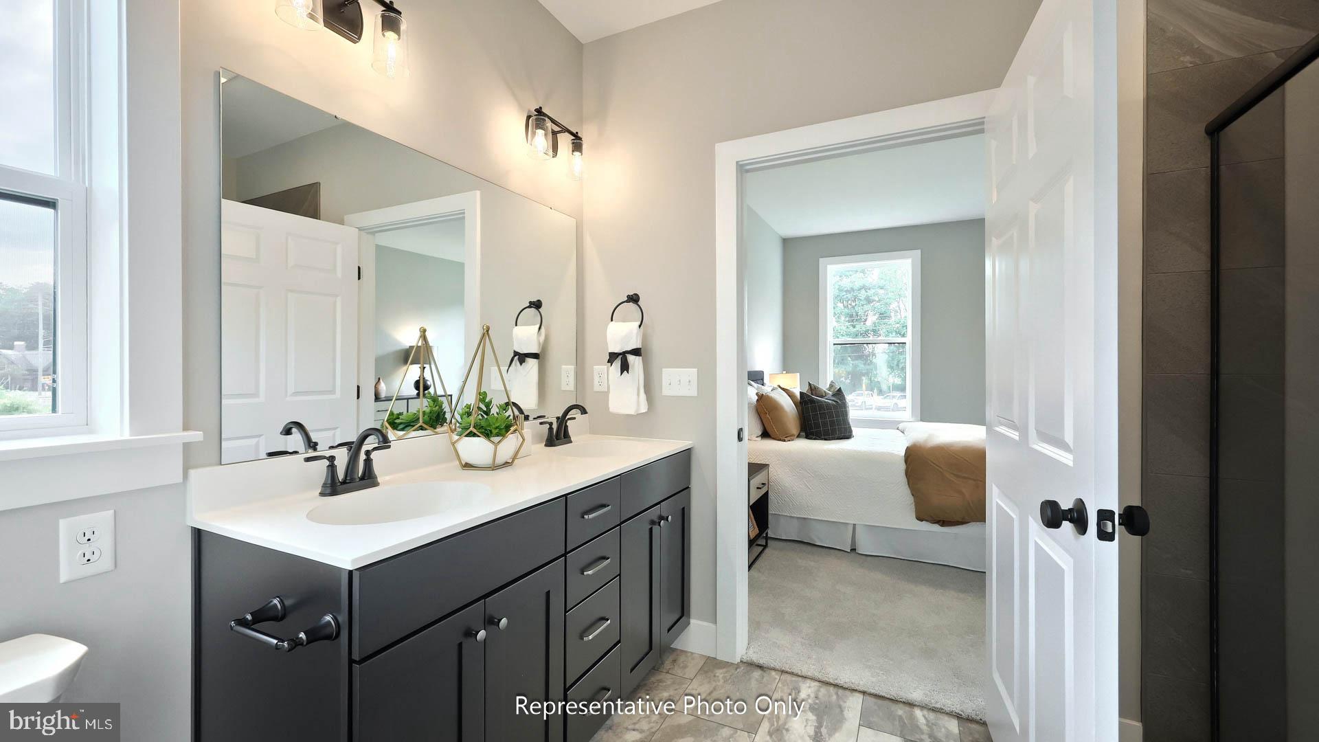 SUMMER LAYNE - Residential