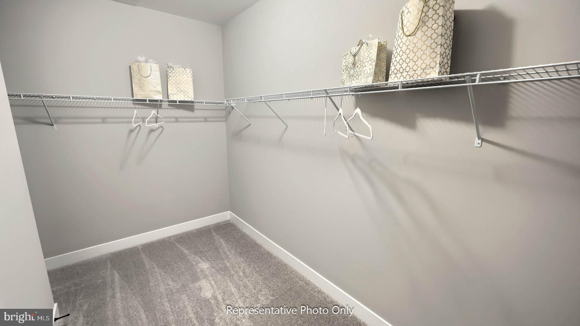 SUMMER LAYNE - Residential