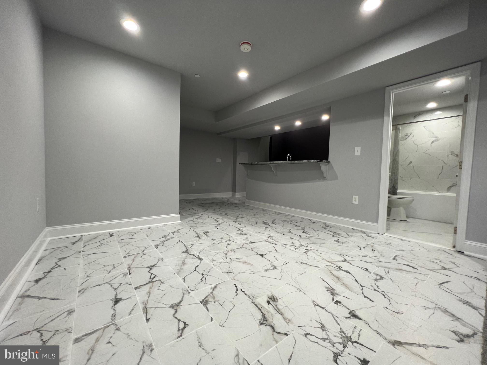 GWYNN OAK - Residential