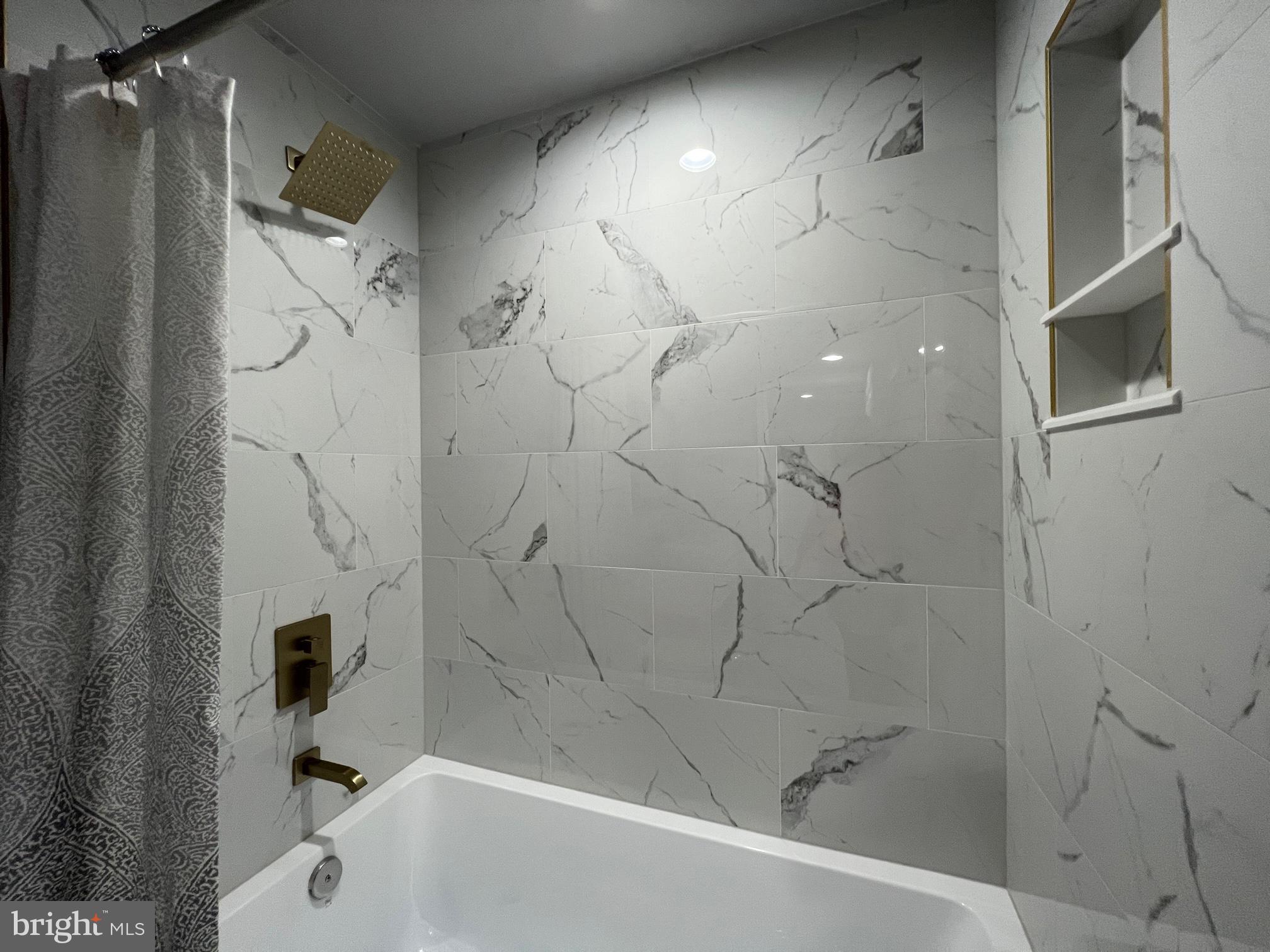 GWYNN OAK - Residential